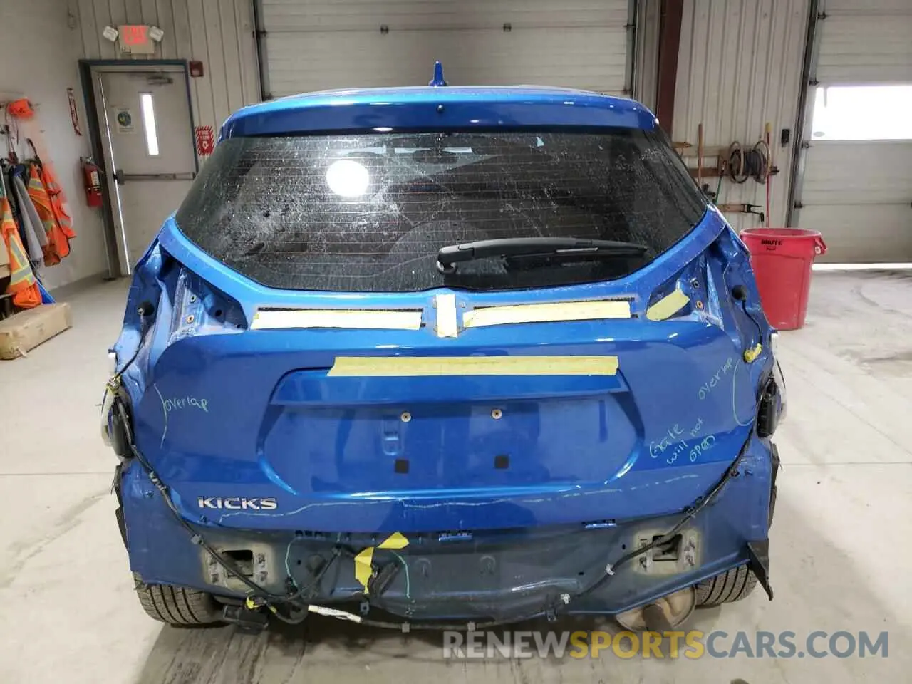 6 Photograph of a damaged car 3N1CP5BV0NL518203 NISSAN KICKS 2022