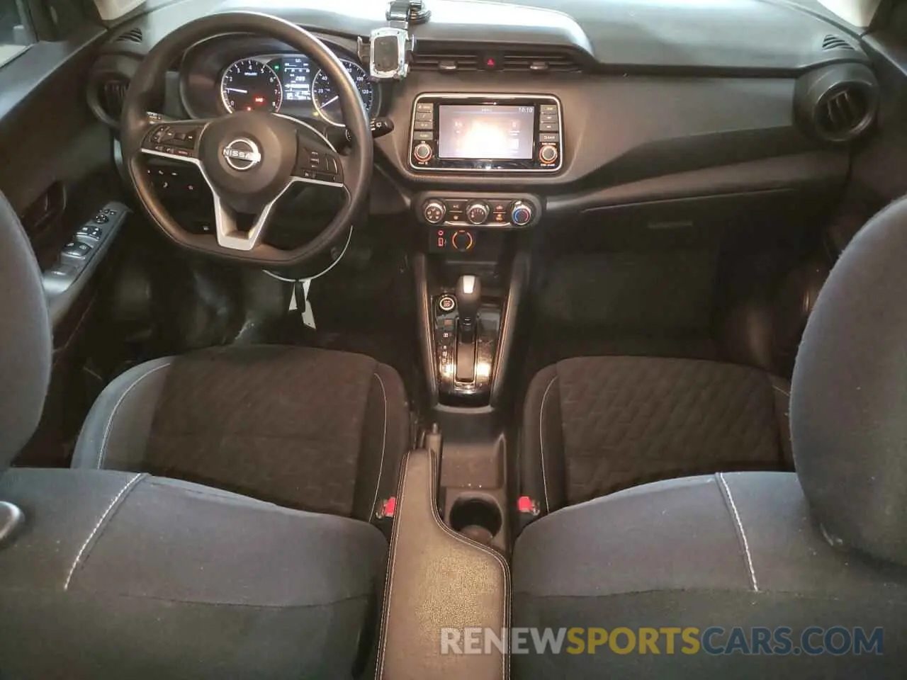 8 Photograph of a damaged car 3N1CP5BV0NL518203 NISSAN KICKS 2022