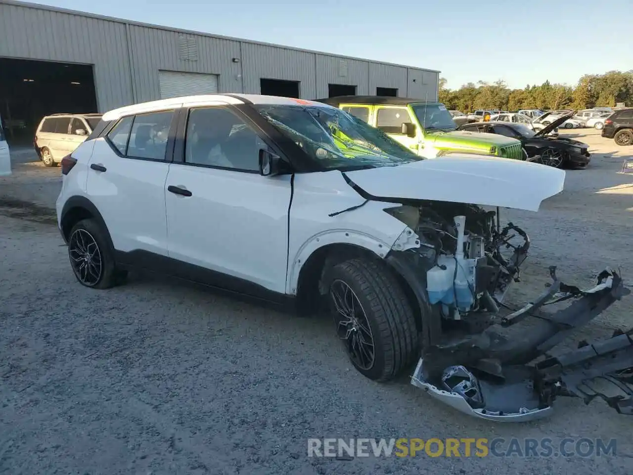 4 Photograph of a damaged car 3N1CP5BV1NL490430 NISSAN KICKS 2022