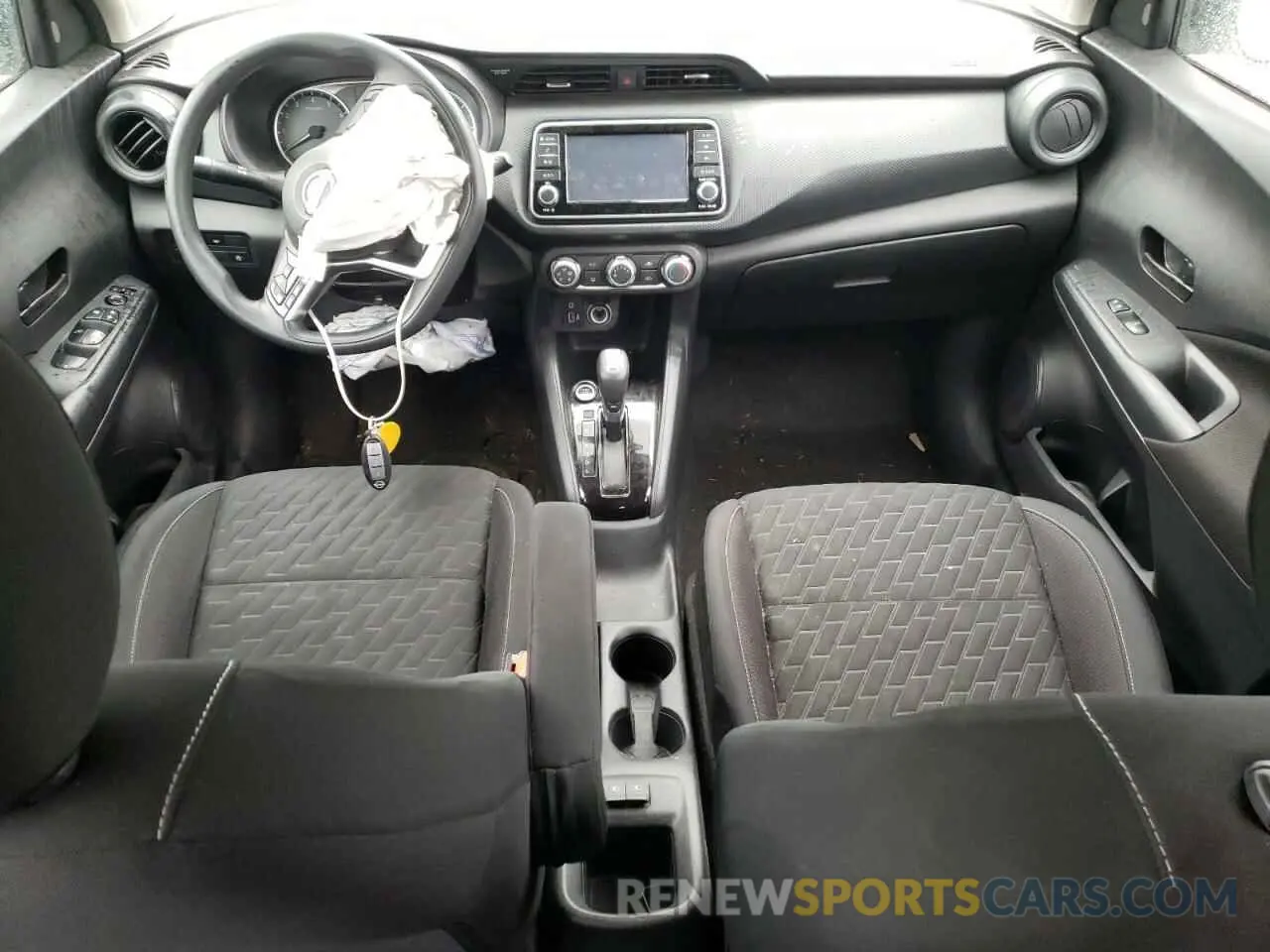 8 Photograph of a damaged car 3N1CP5BV1NL506643 NISSAN KICKS 2022