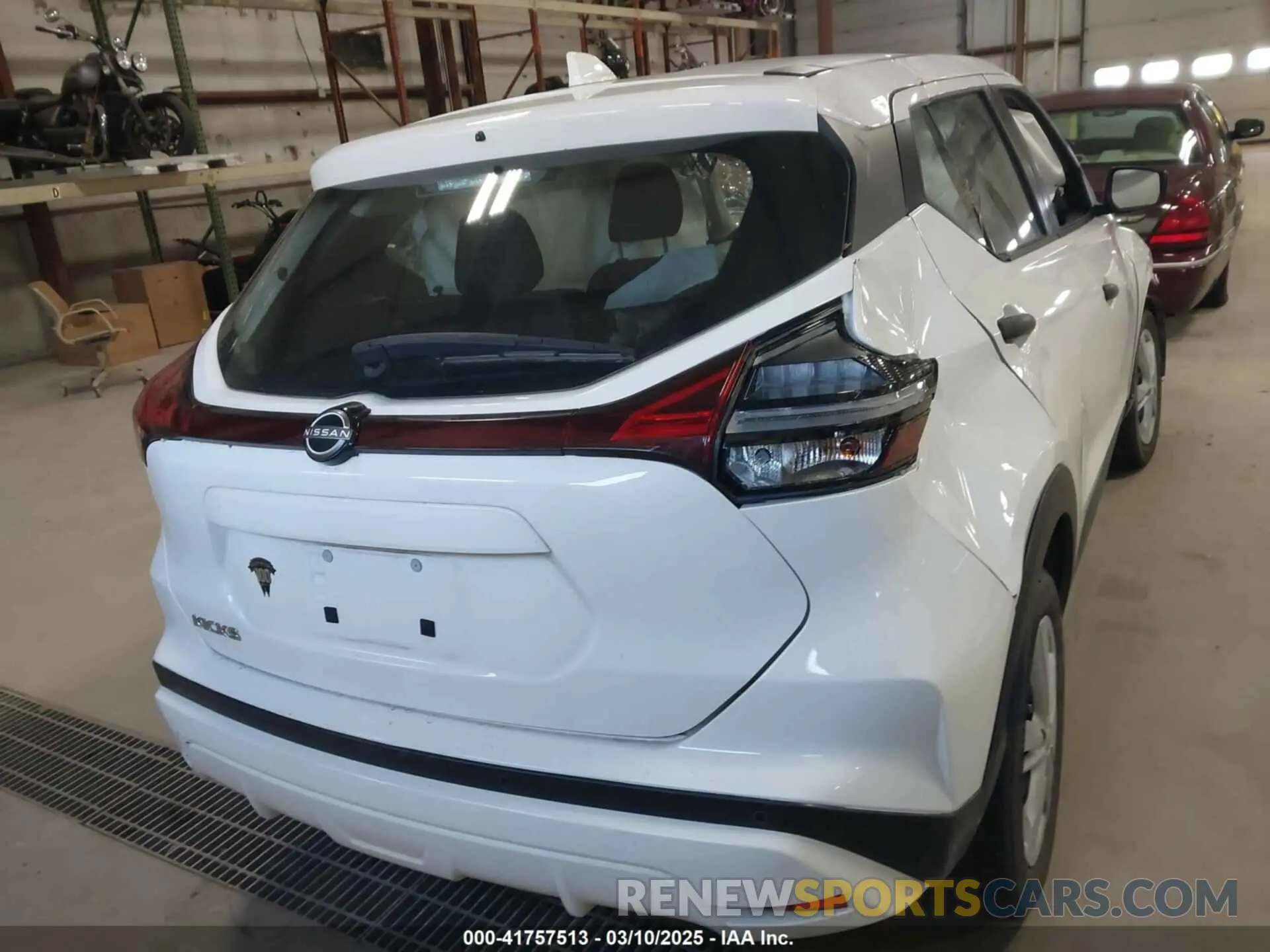 16 Photograph of a damaged car 3N1CP5BV1NL506724 NISSAN KICKS 2022