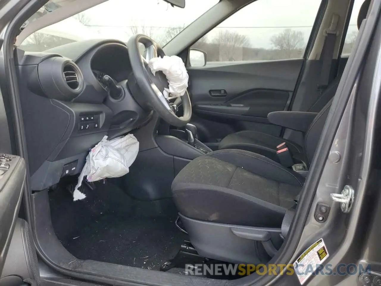7 Photograph of a damaged car 3N1CP5BV2NL501984 NISSAN KICKS 2022