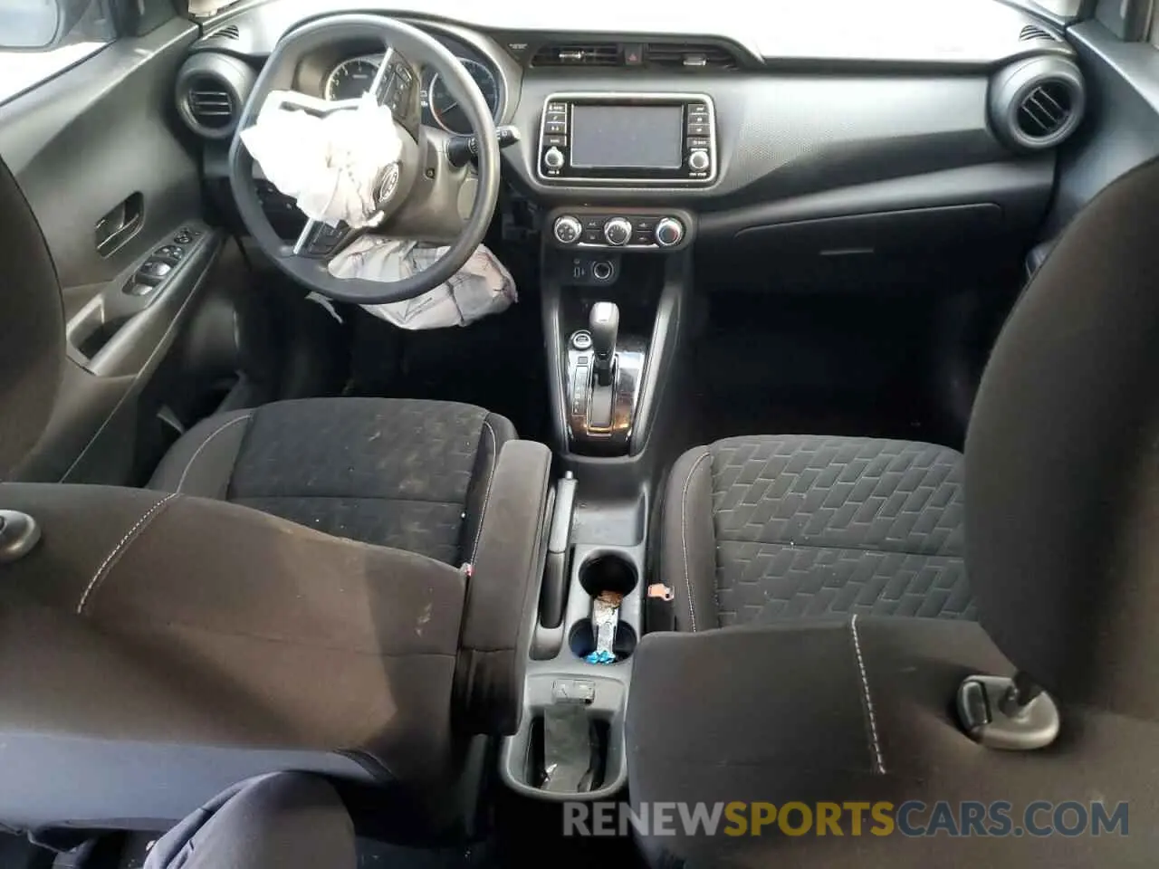 8 Photograph of a damaged car 3N1CP5BV2NL501984 NISSAN KICKS 2022