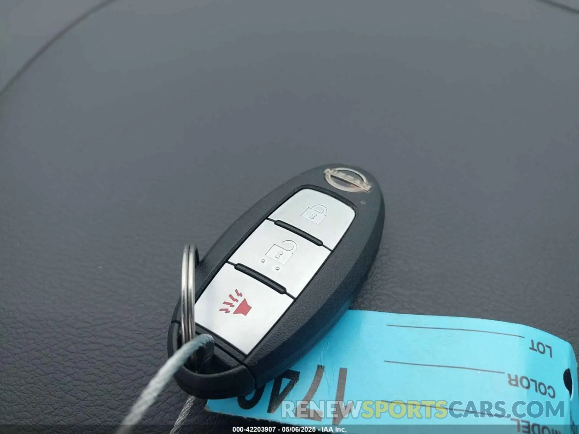 11 Photograph of a damaged car 3N1CP5BV3NL503498 NISSAN KICKS 2022