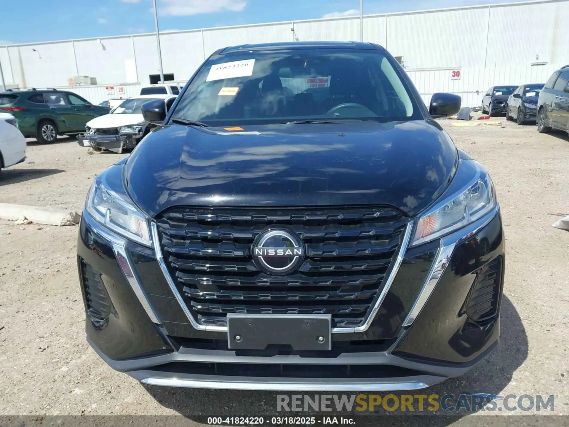 12 Photograph of a damaged car 3N1CP5BV3NL514002 NISSAN KICKS 2022