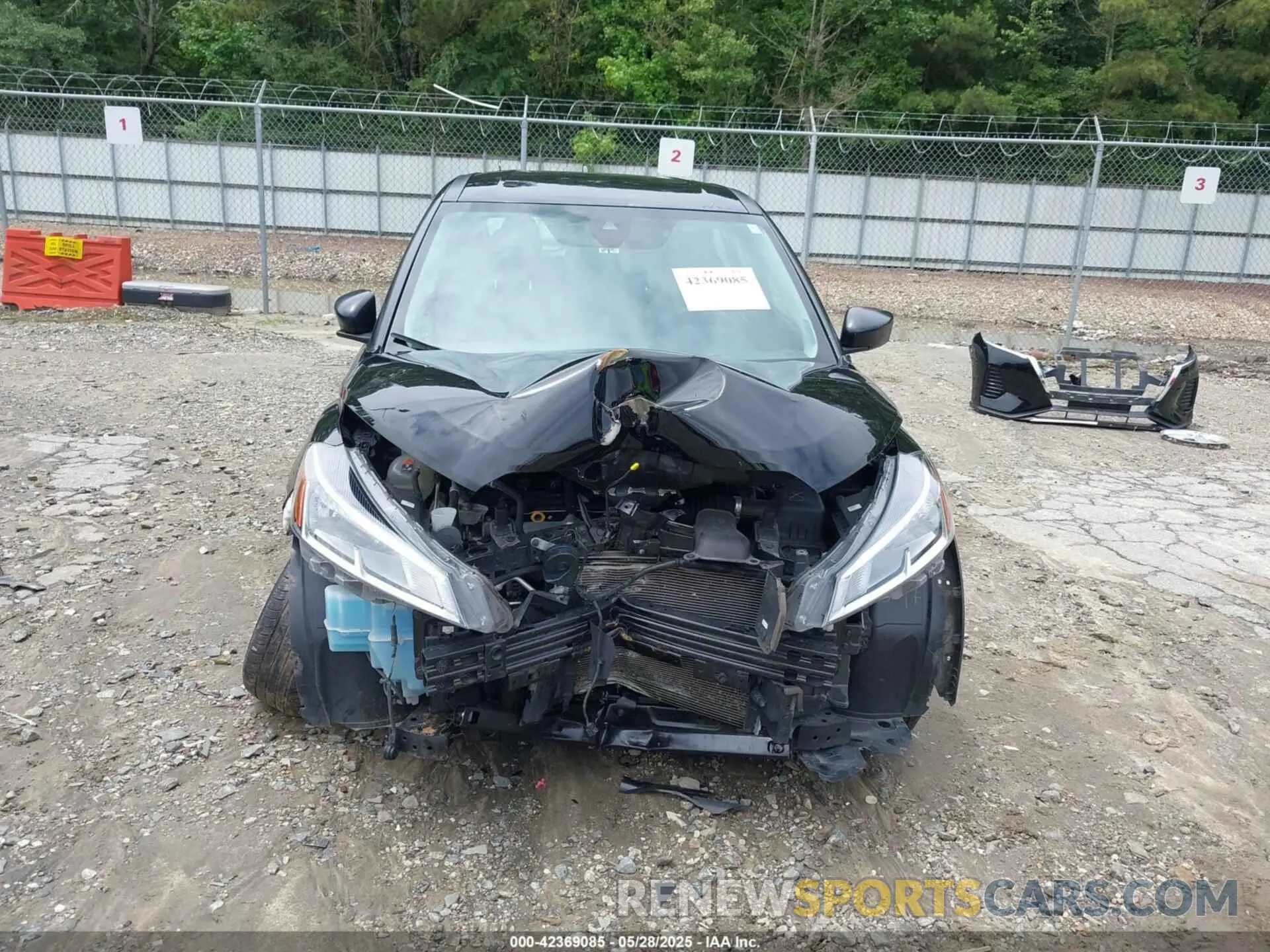 6 Photograph of a damaged car 3N1CP5BV3NL515439 NISSAN KICKS 2022