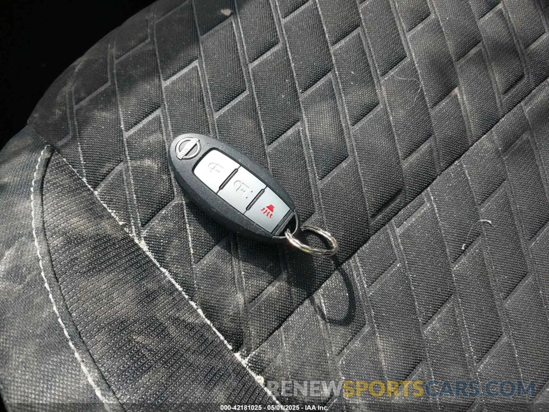 11 Photograph of a damaged car 3N1CP5BV3NL517739 NISSAN KICKS 2022