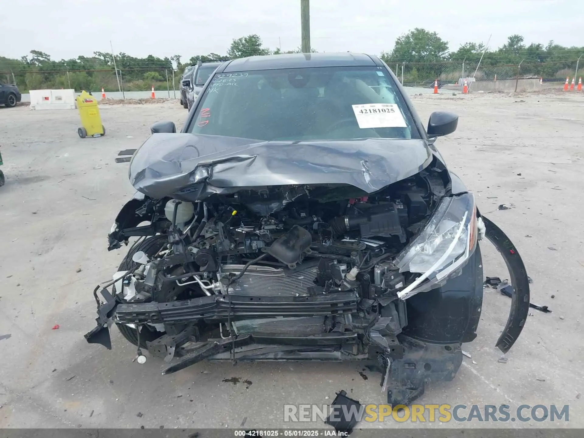 12 Photograph of a damaged car 3N1CP5BV3NL517739 NISSAN KICKS 2022