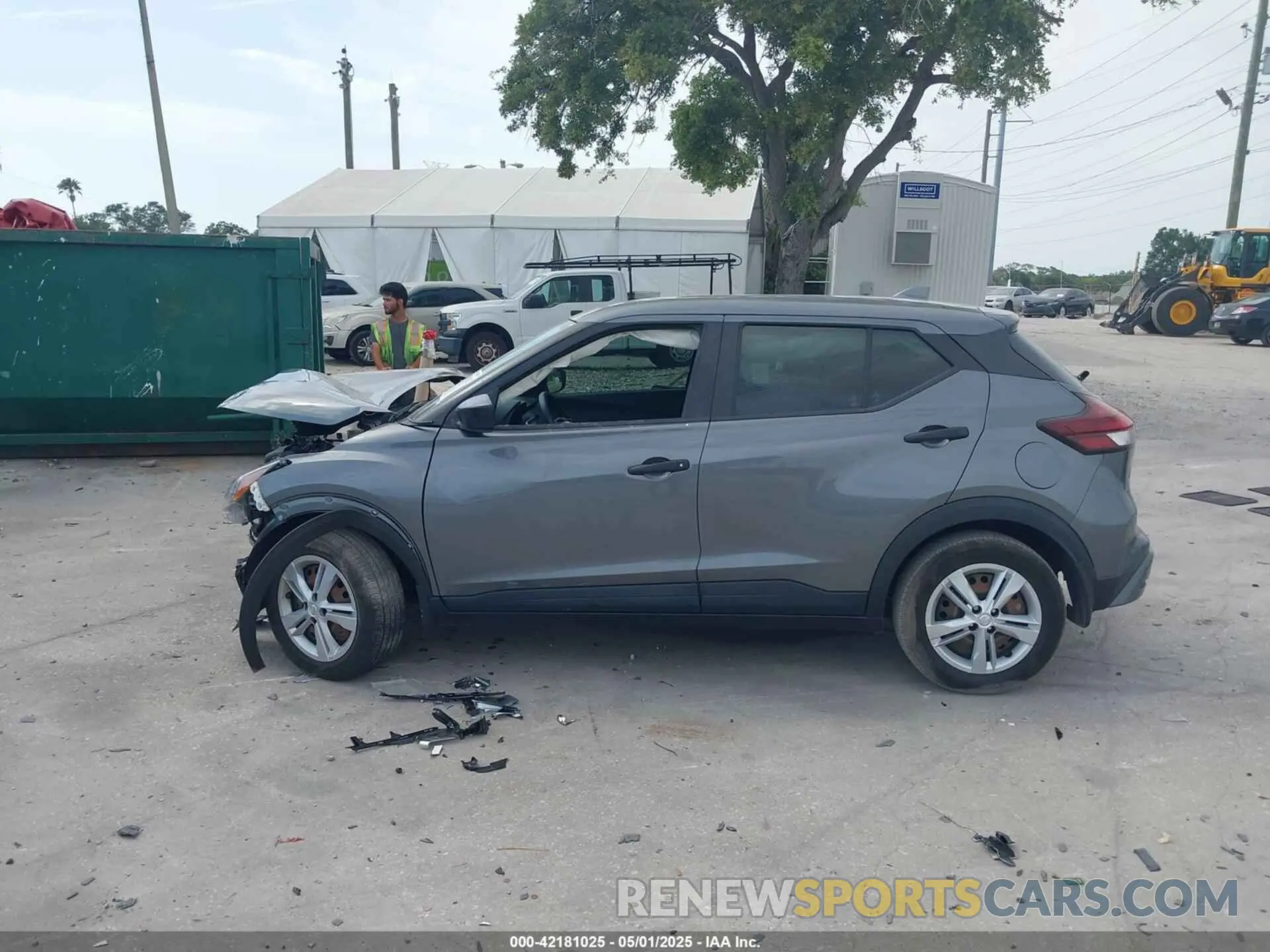 14 Photograph of a damaged car 3N1CP5BV3NL517739 NISSAN KICKS 2022