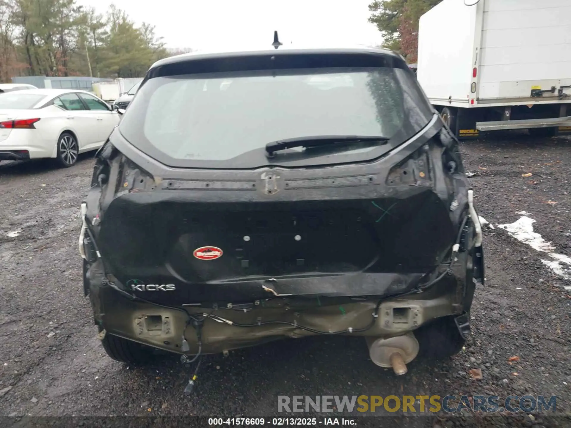 16 Photograph of a damaged car 3N1CP5BV3NL531608 NISSAN KICKS 2022