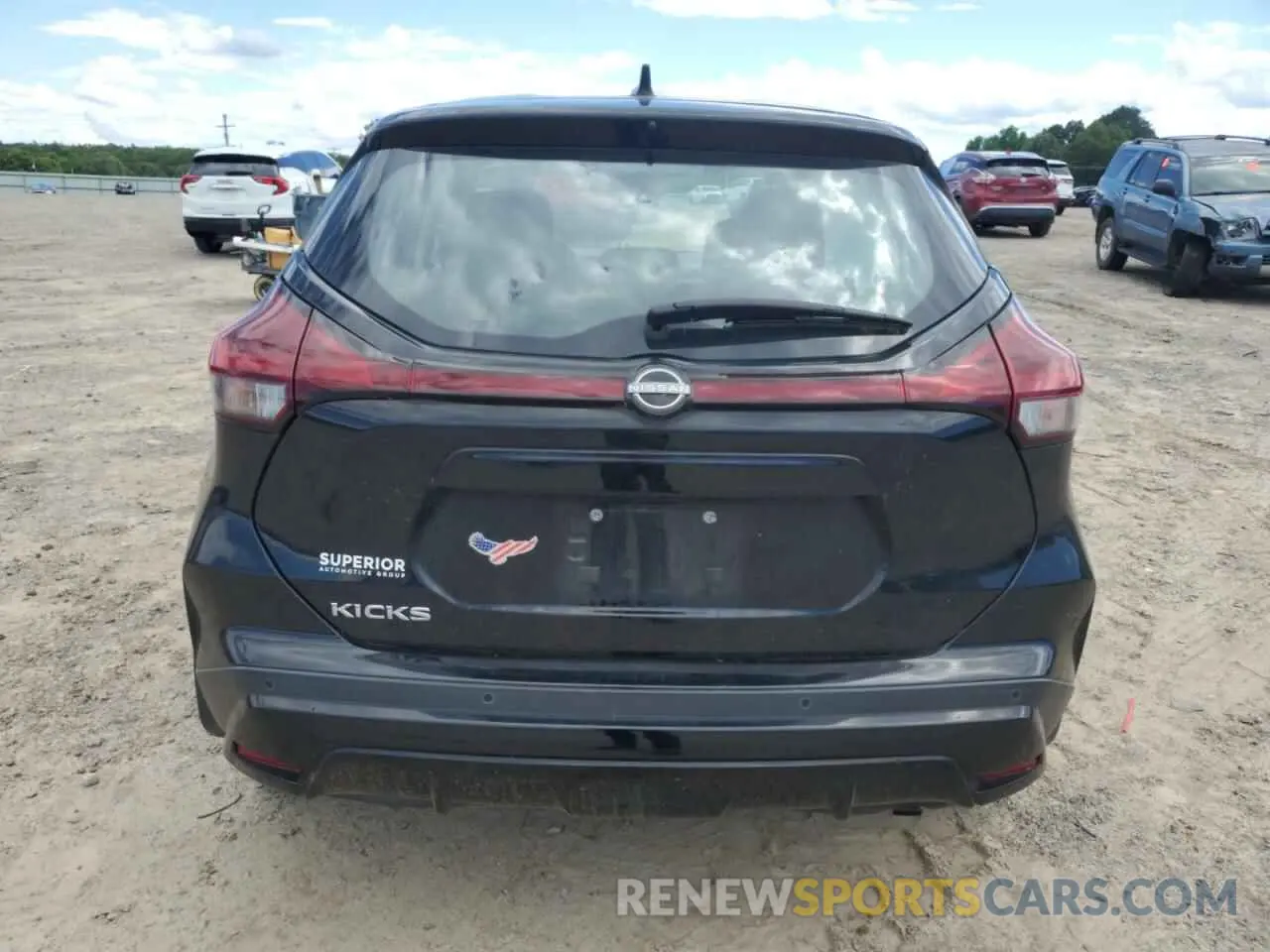 6 Photograph of a damaged car 3N1CP5BV4NL476120 NISSAN KICKS 2022