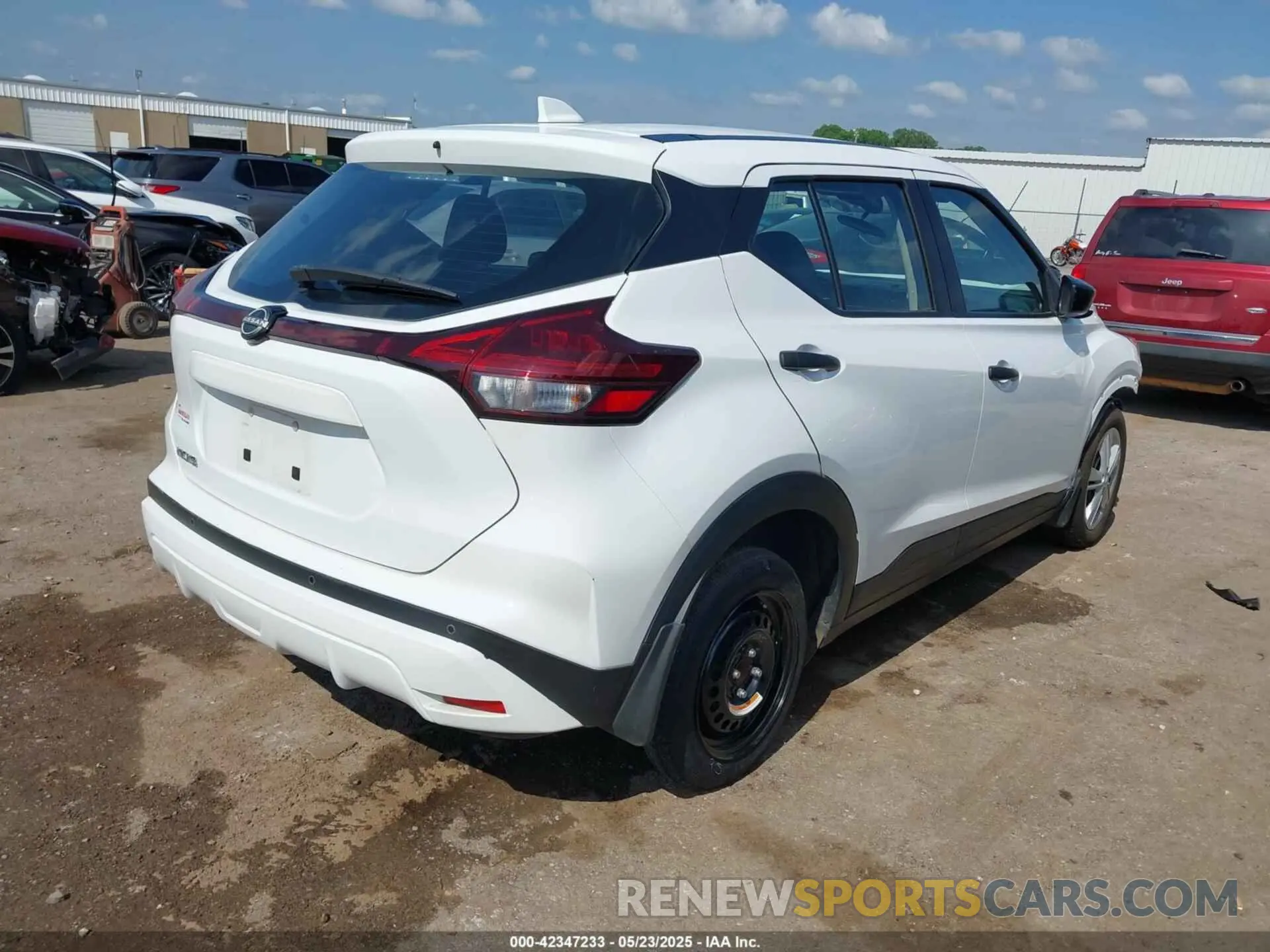 4 Photograph of a damaged car 3N1CP5BV4NL488056 NISSAN KICKS 2022