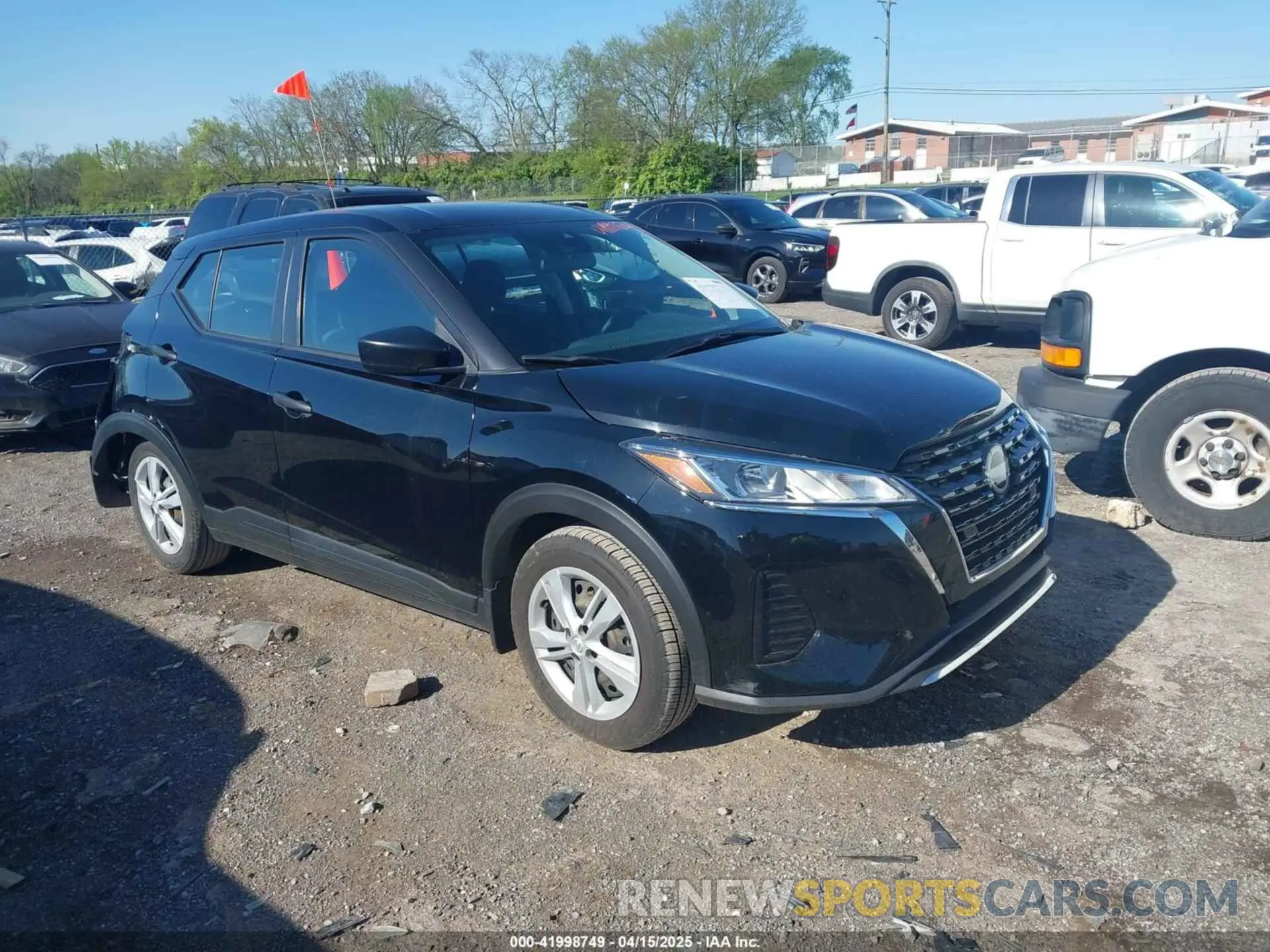 13 Photograph of a damaged car 3N1CP5BV4NL492253 NISSAN KICKS 2022