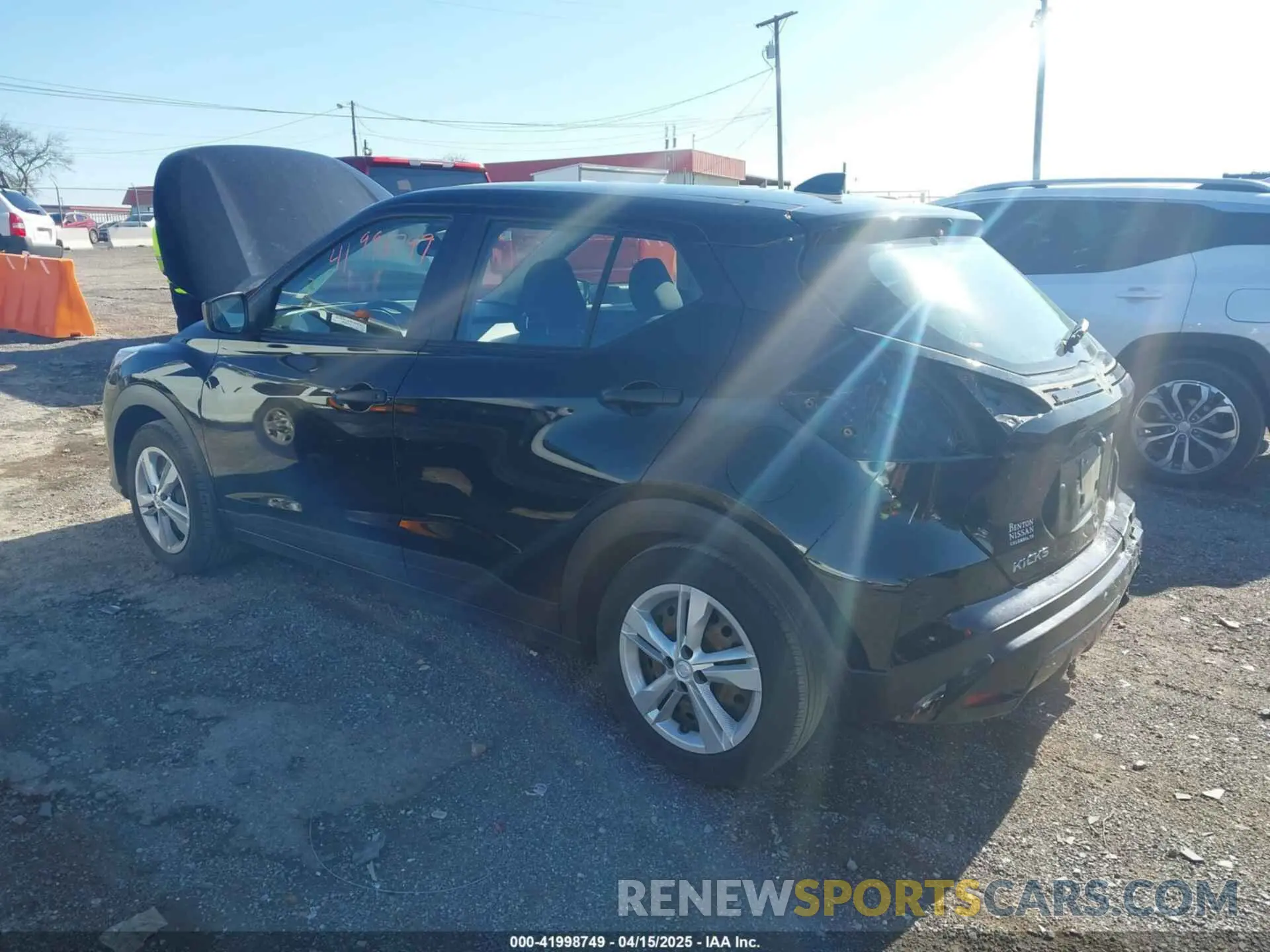 14 Photograph of a damaged car 3N1CP5BV4NL492253 NISSAN KICKS 2022