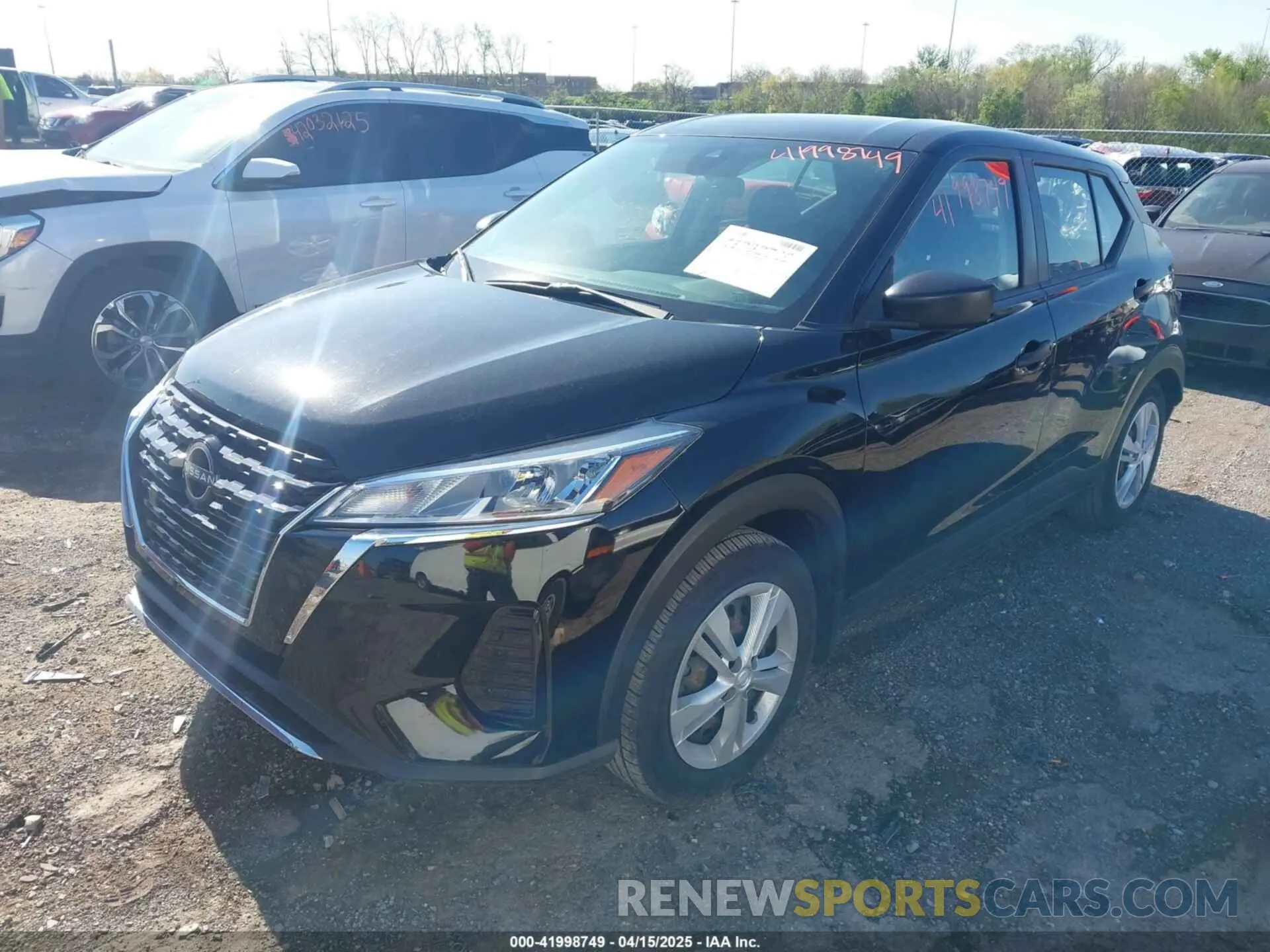 2 Photograph of a damaged car 3N1CP5BV4NL492253 NISSAN KICKS 2022