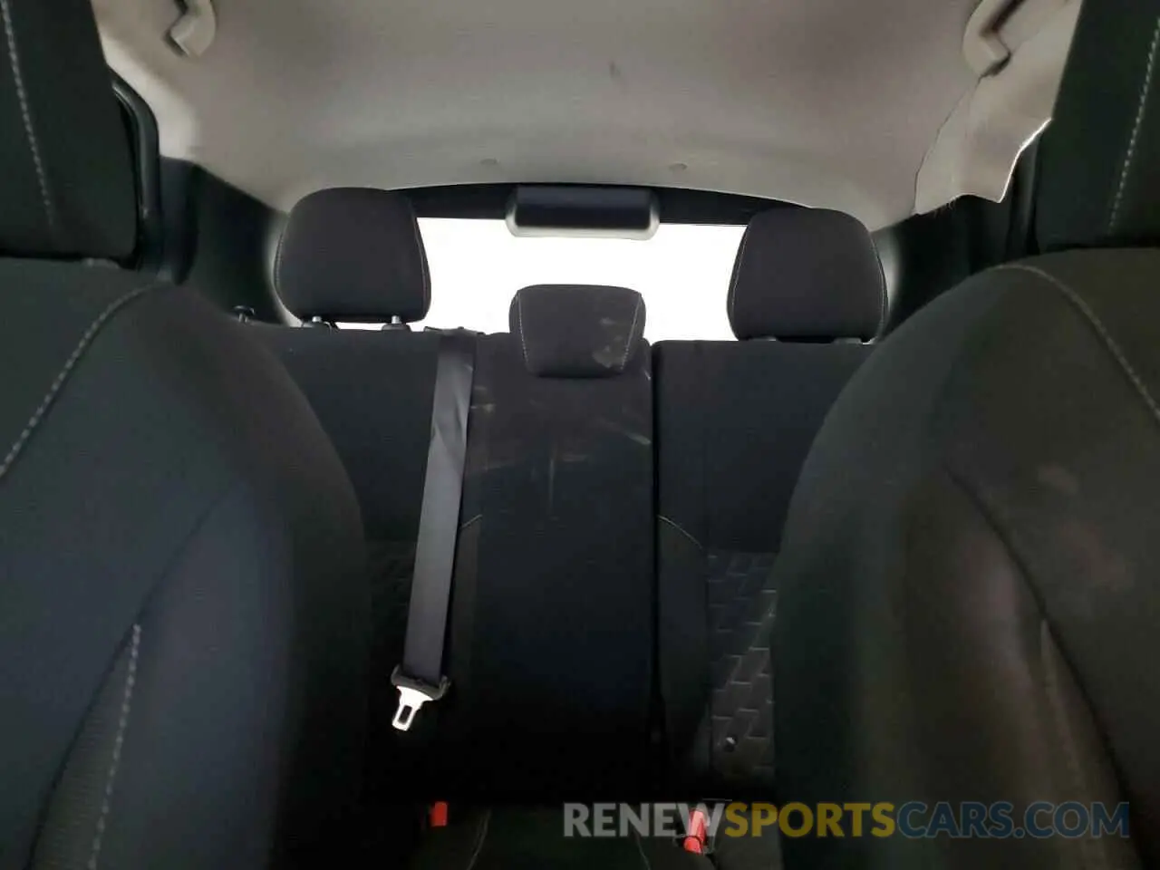10 Photograph of a damaged car 3N1CP5BV4NL513649 NISSAN KICKS 2022