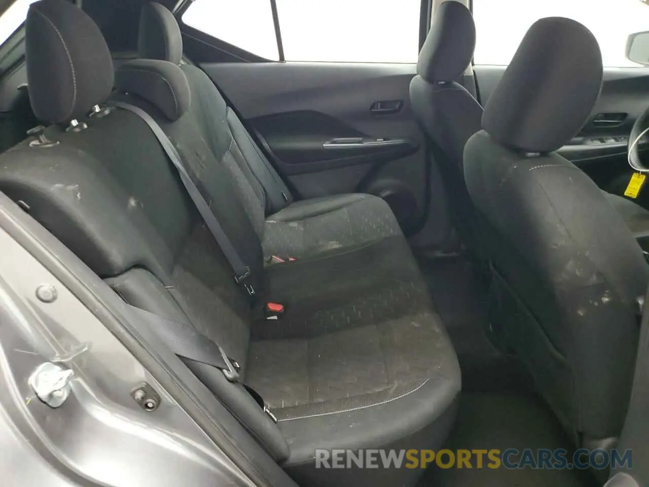 11 Photograph of a damaged car 3N1CP5BV4NL513649 NISSAN KICKS 2022