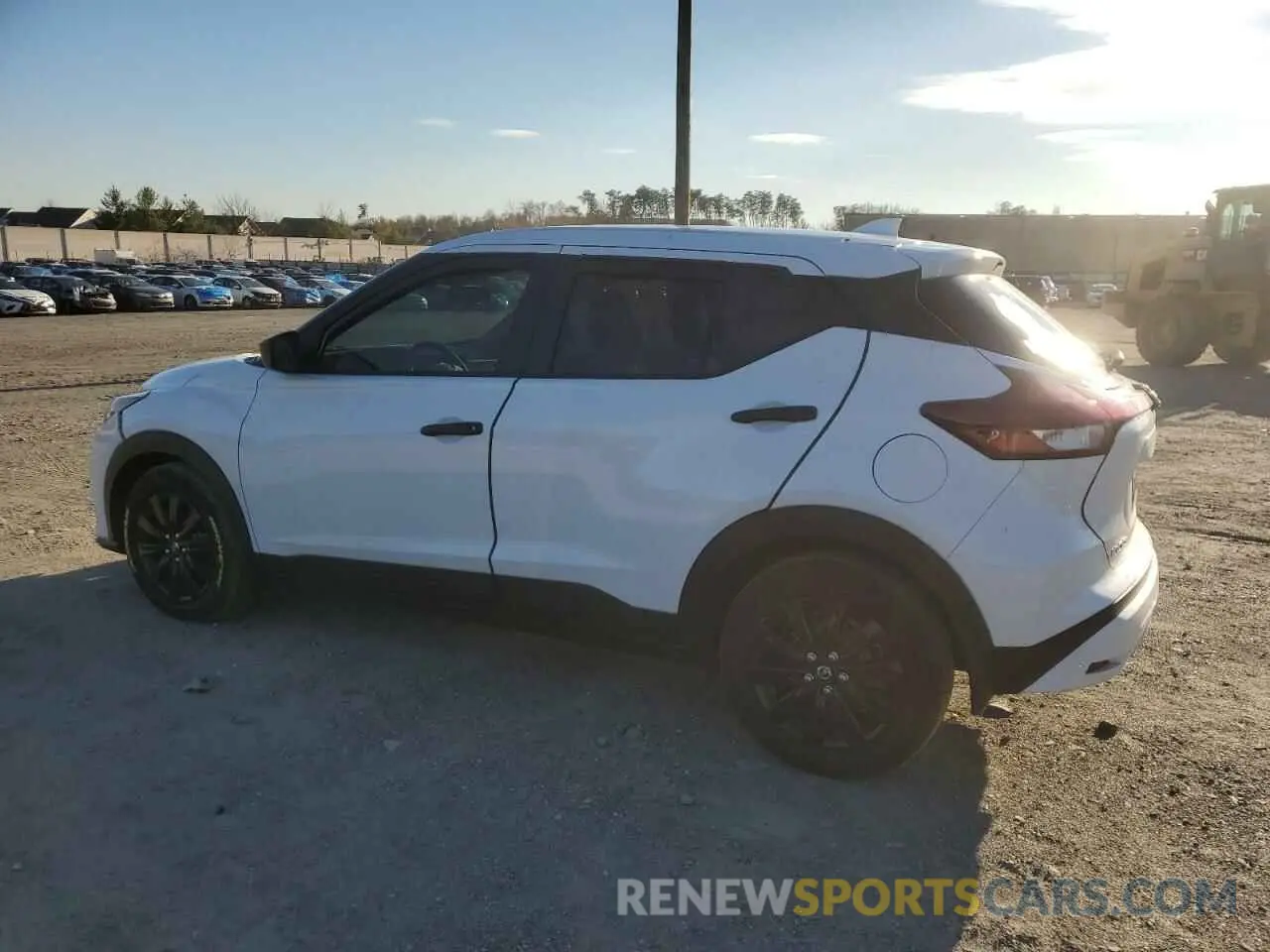 2 Photograph of a damaged car 3N1CP5BV4NL514249 NISSAN KICKS 2022
