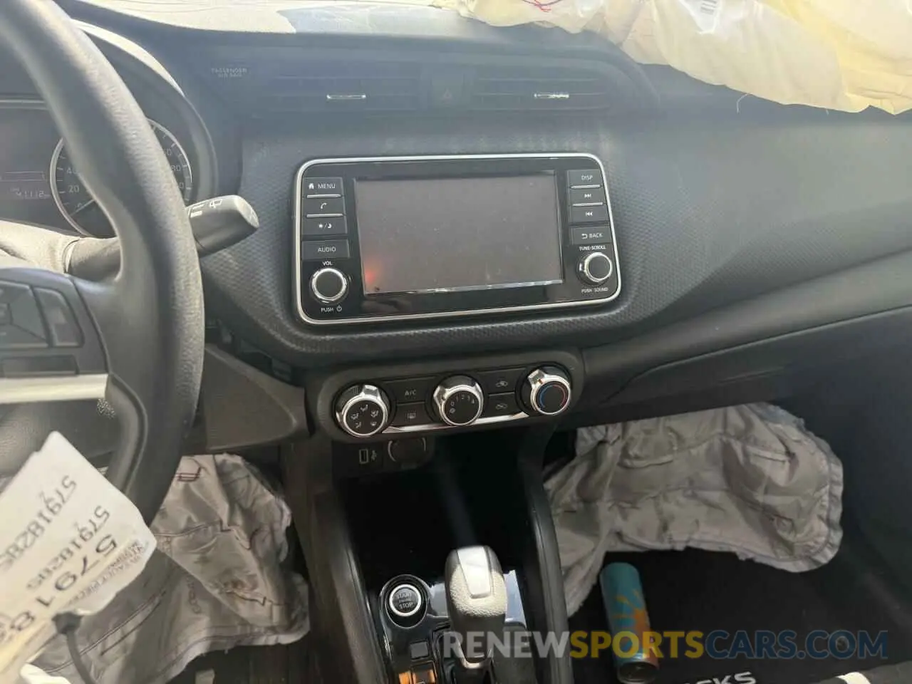 7 Photograph of a damaged car 3N1CP5BV5NL473873 NISSAN KICKS 2022