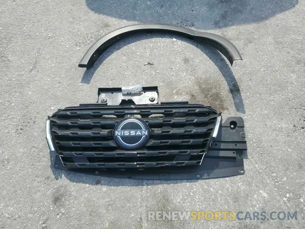13 Photograph of a damaged car 3N1CP5BV5NL489832 NISSAN KICKS 2022