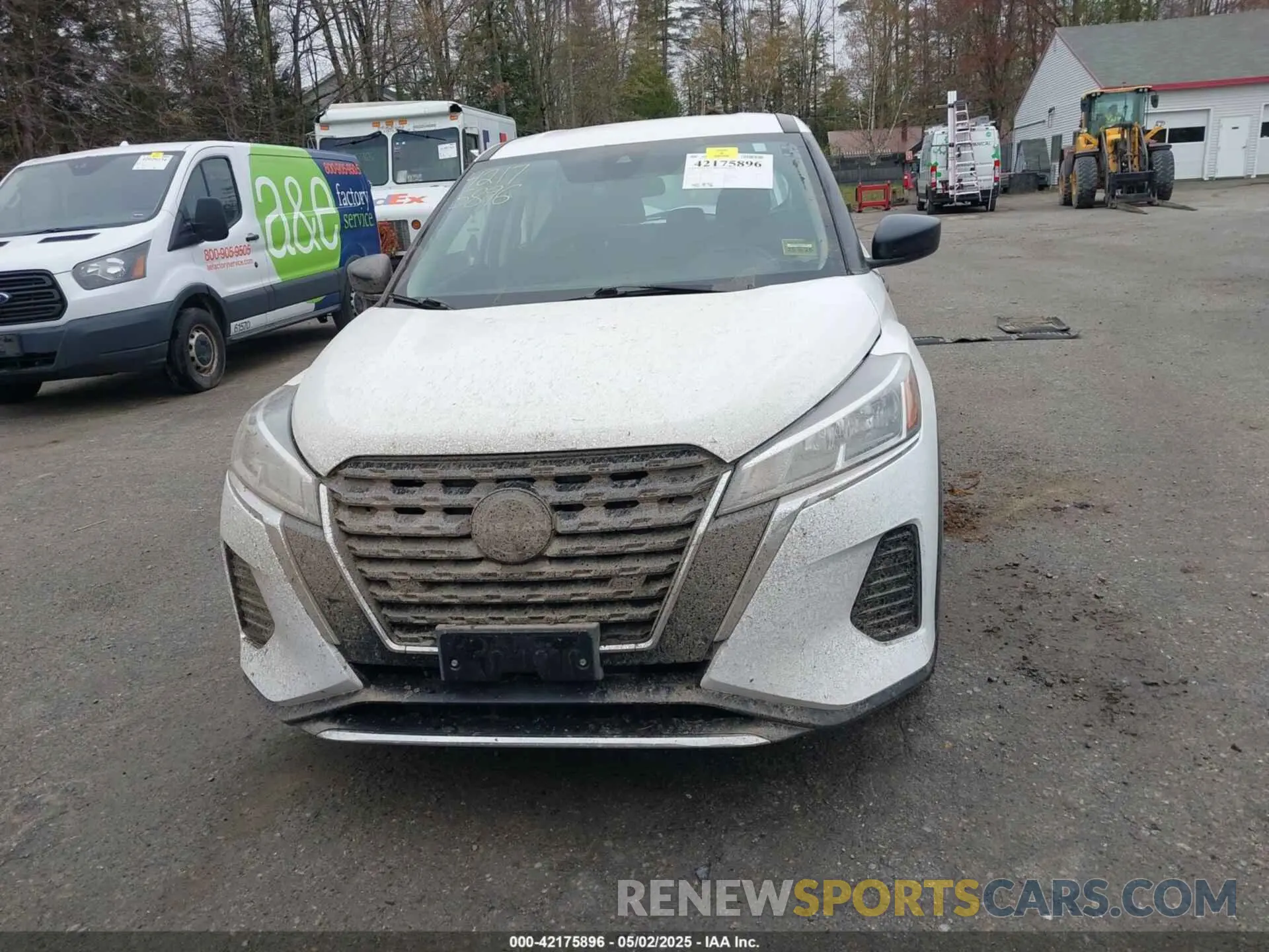 12 Photograph of a damaged car 3N1CP5BV5NL506726 NISSAN KICKS 2022