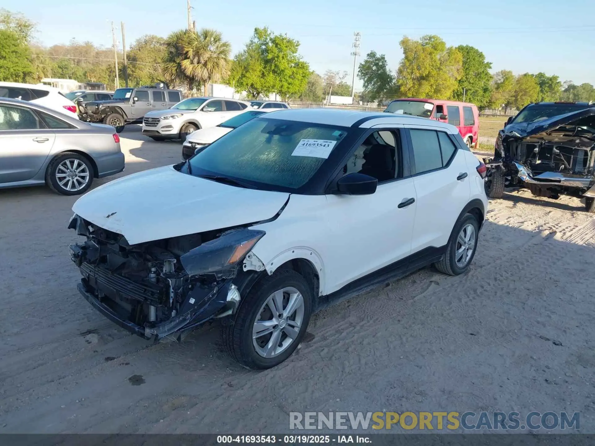 2 Photograph of a damaged car 3N1CP5BV5NL518813 NISSAN KICKS 2022