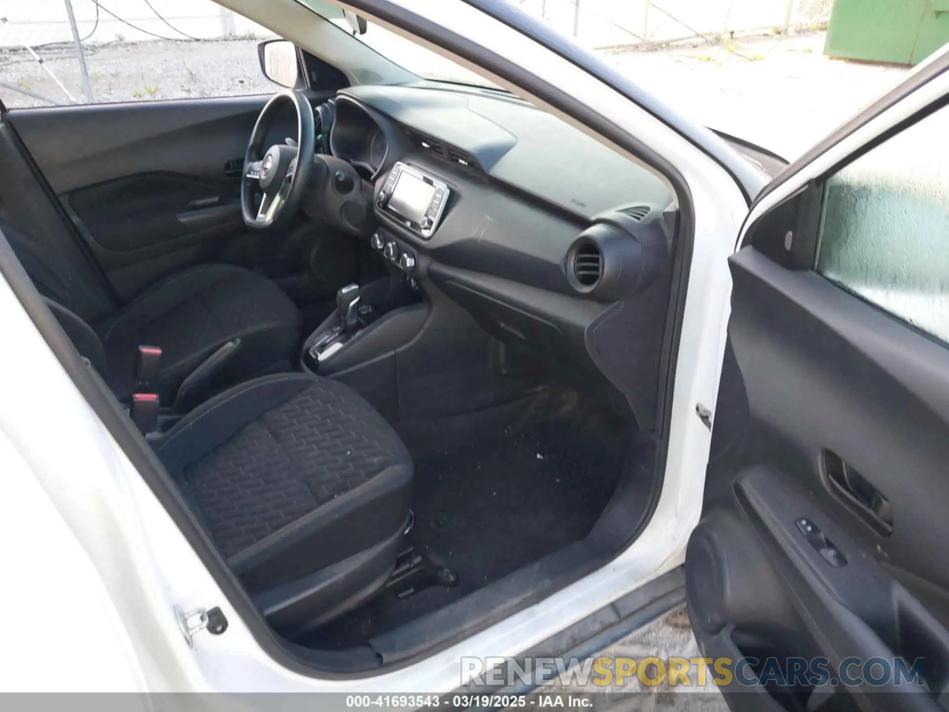 5 Photograph of a damaged car 3N1CP5BV5NL518813 NISSAN KICKS 2022