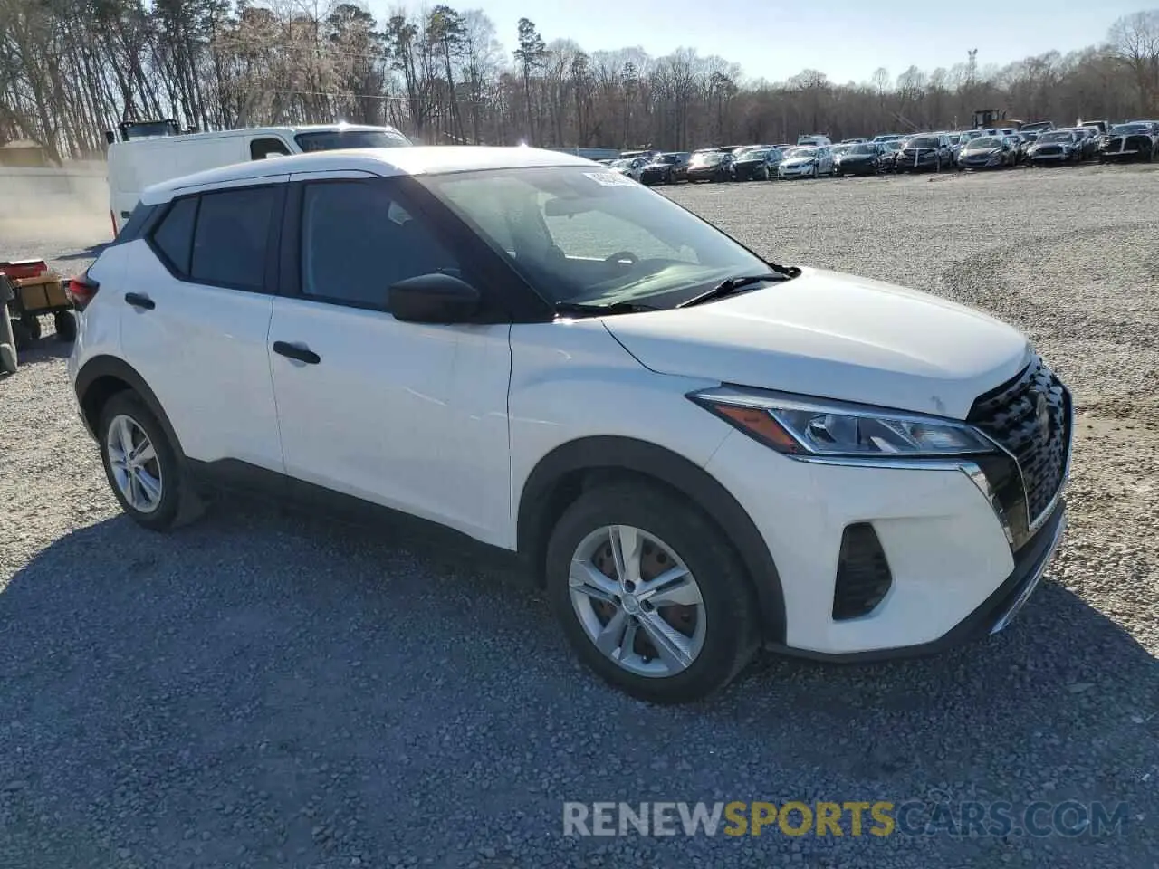 4 Photograph of a damaged car 3N1CP5BV5NL524353 NISSAN KICKS 2022