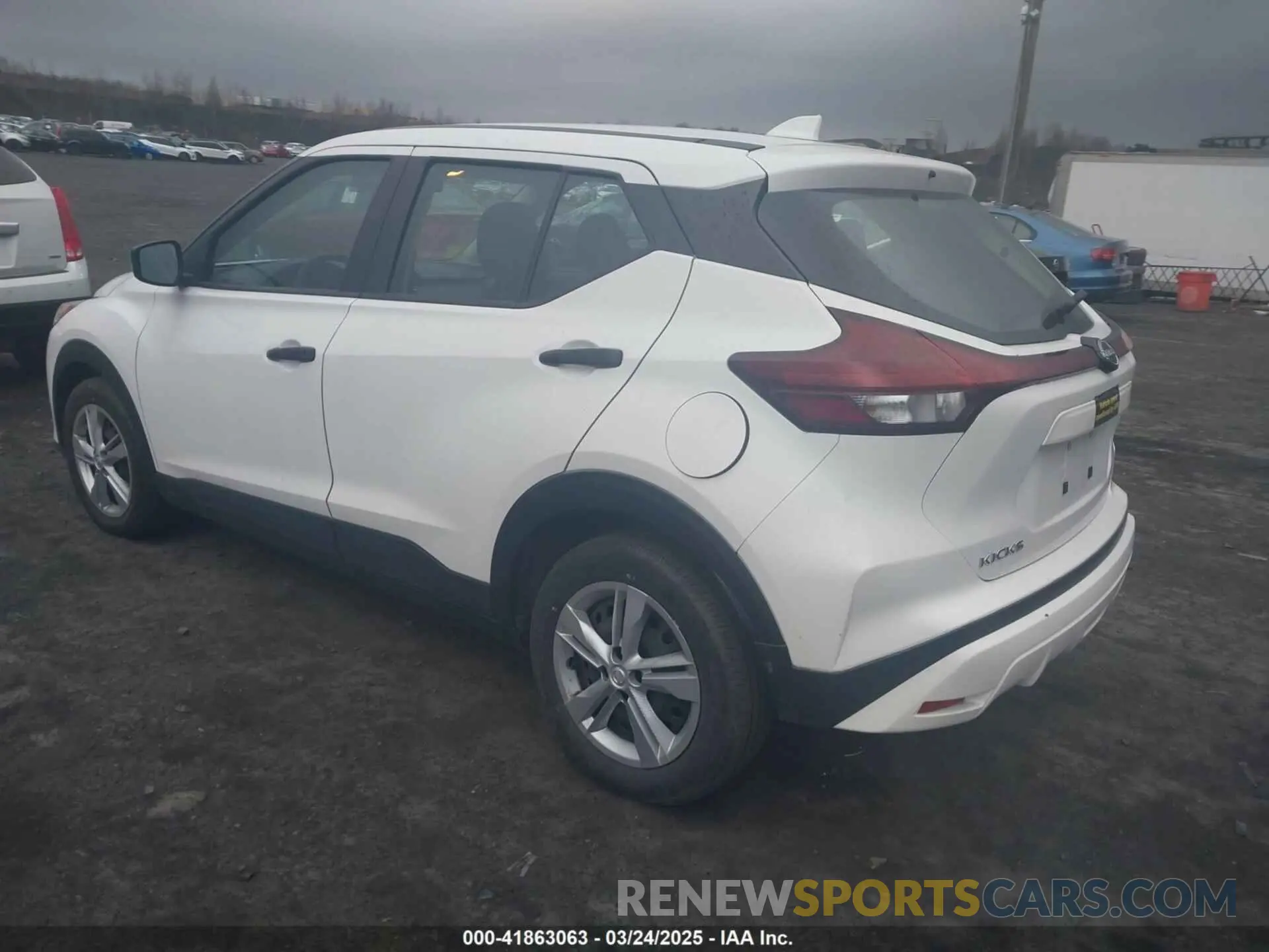 3 Photograph of a damaged car 3N1CP5BV5NL528712 NISSAN KICKS 2022