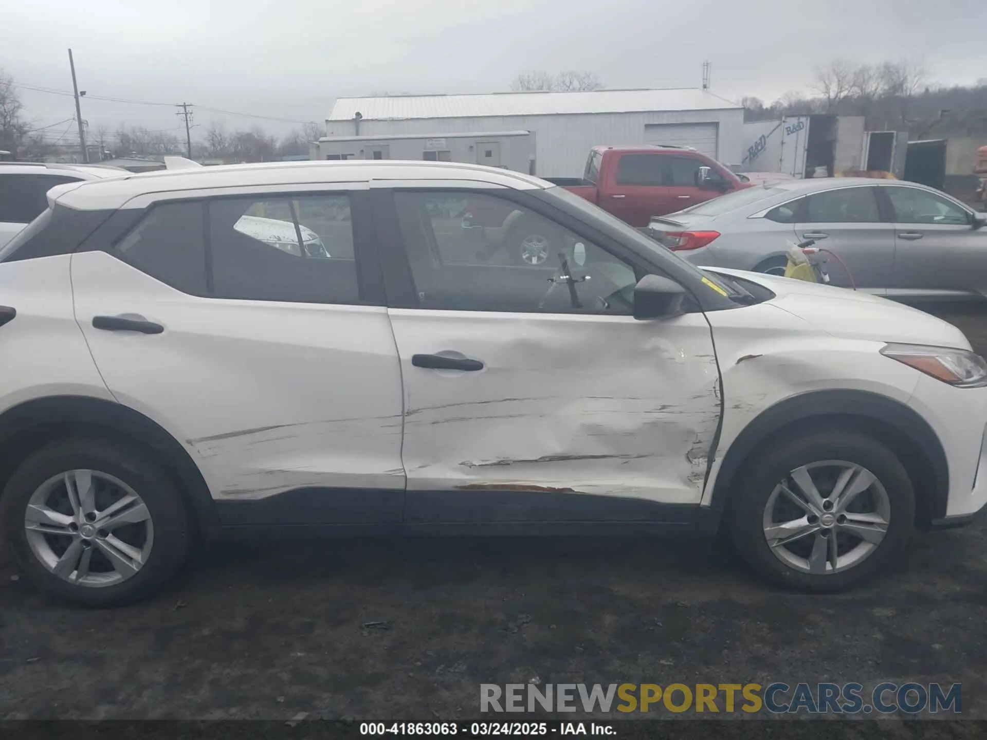 6 Photograph of a damaged car 3N1CP5BV5NL528712 NISSAN KICKS 2022