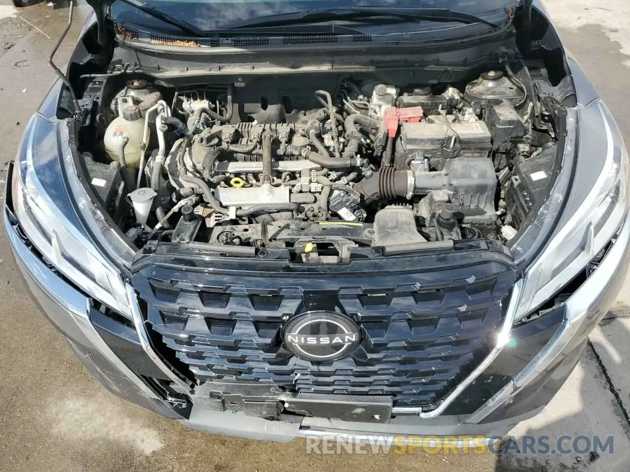 12 Photograph of a damaged car 3N1CP5BV6NL483232 NISSAN KICKS 2022