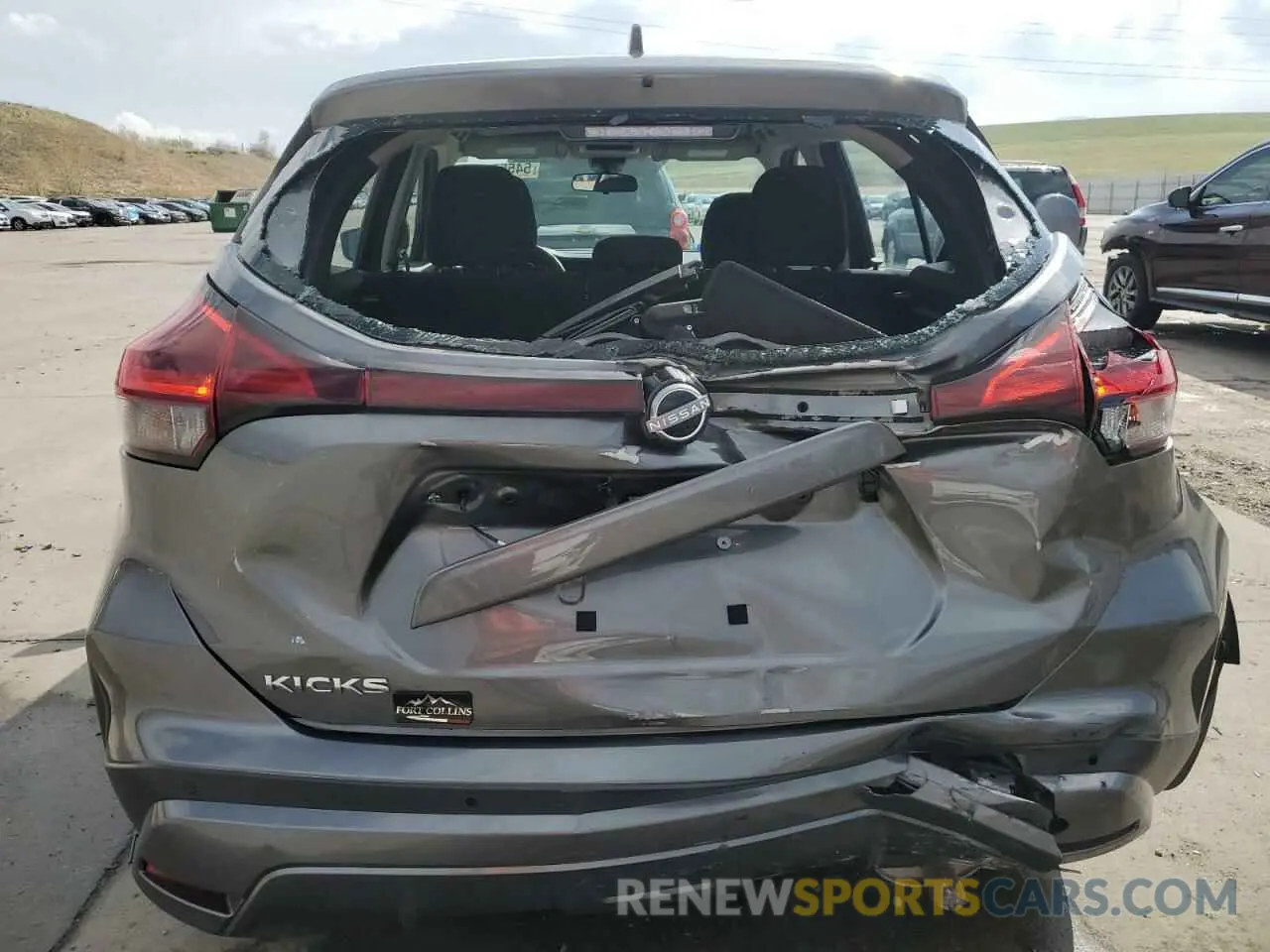 6 Photograph of a damaged car 3N1CP5BV6NL483232 NISSAN KICKS 2022