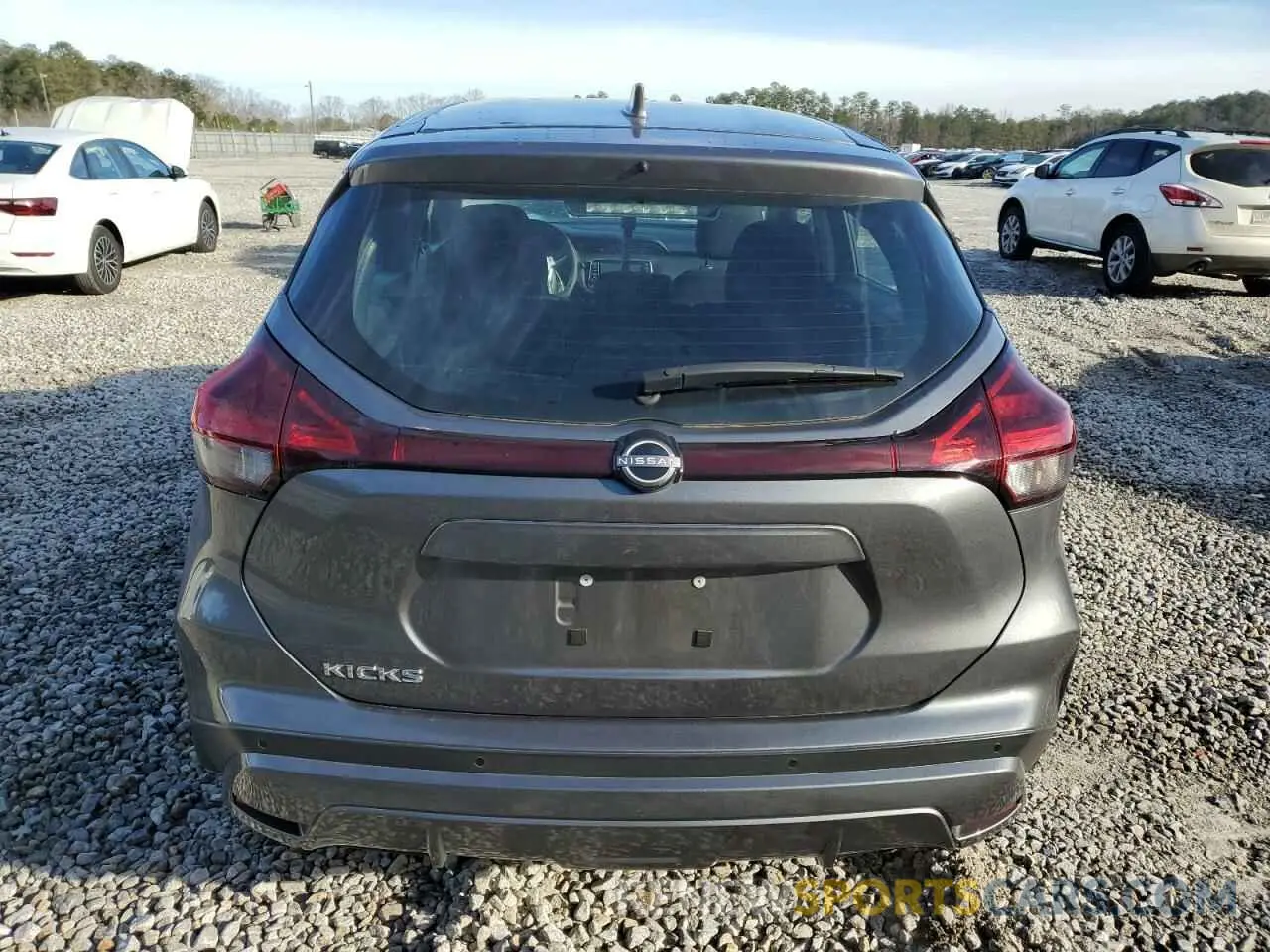 6 Photograph of a damaged car 3N1CP5BV7NL480193 NISSAN KICKS 2022