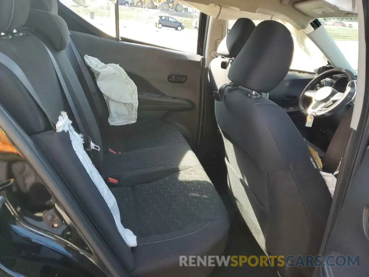 10 Photograph of a damaged car 3N1CP5BV7NL496197 NISSAN KICKS 2022