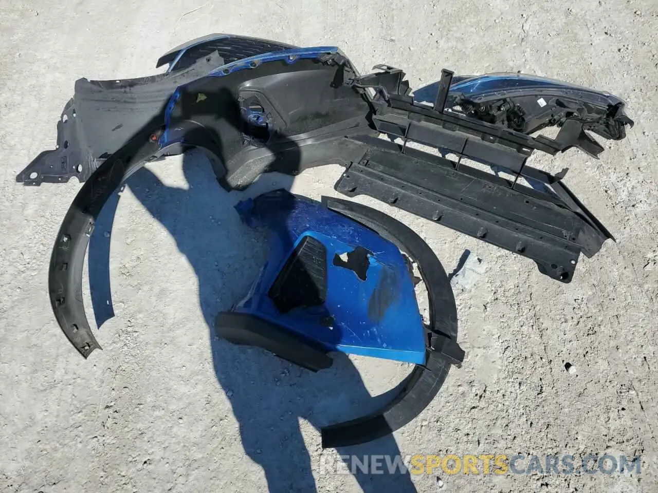 13 Photograph of a damaged car 3N1CP5BV7NL497270 NISSAN KICKS 2022