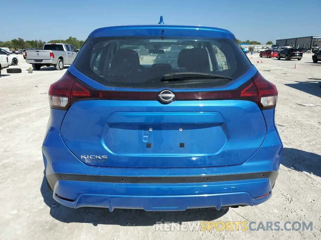 6 Photograph of a damaged car 3N1CP5BV7NL497270 NISSAN KICKS 2022