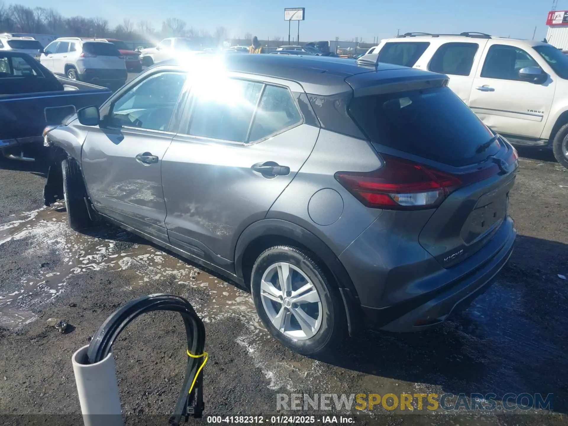 3 Photograph of a damaged car 3N1CP5BV7NL498712 NISSAN KICKS 2022
