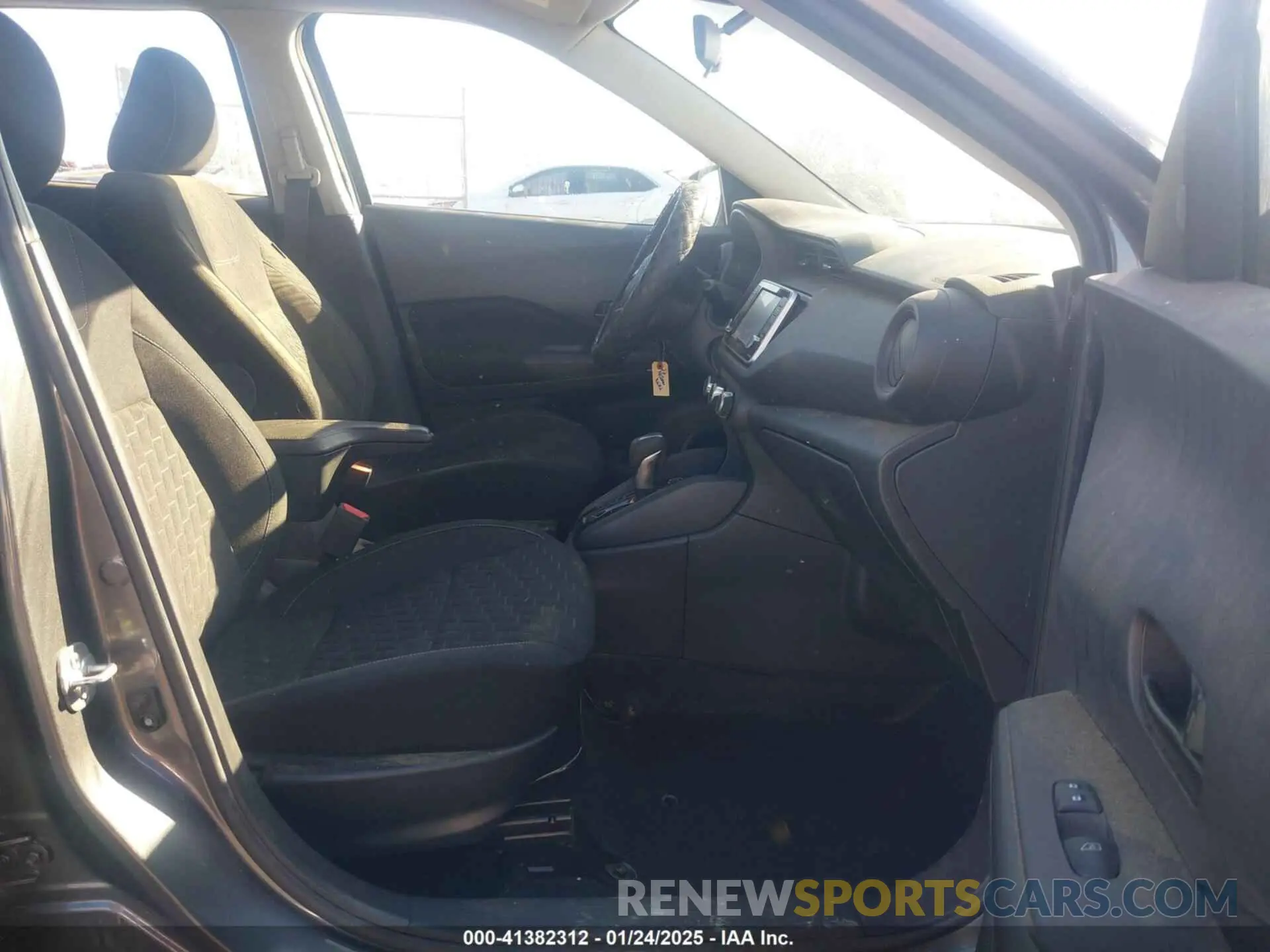 5 Photograph of a damaged car 3N1CP5BV7NL498712 NISSAN KICKS 2022