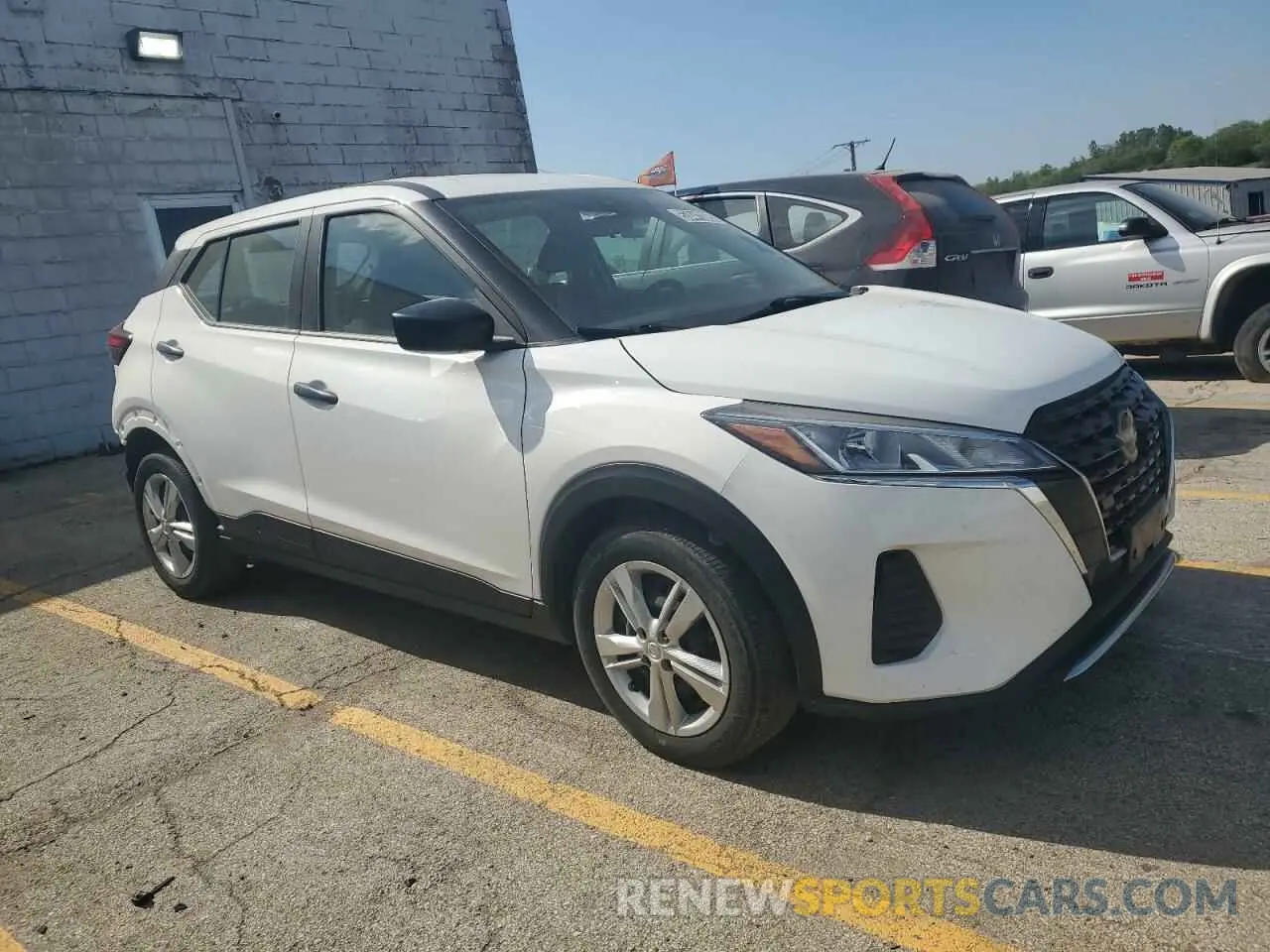 4 Photograph of a damaged car 3N1CP5BV7NL527898 NISSAN KICKS 2022