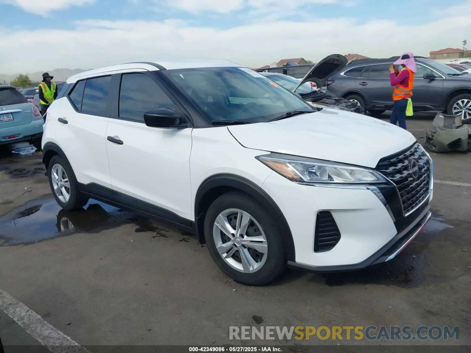 1 Photograph of a damaged car 3N1CP5BV8NL513993 NISSAN KICKS 2022