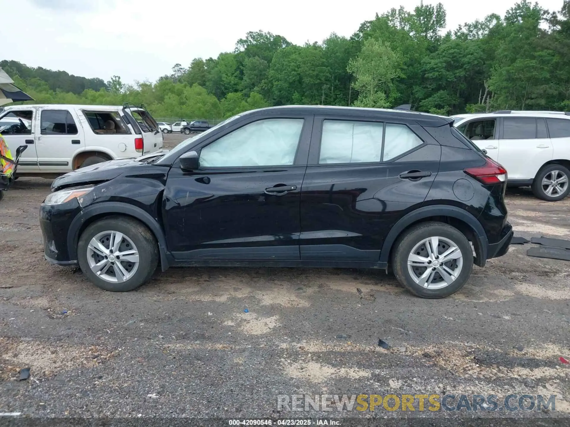 15 Photograph of a damaged car 3N1CP5BV8NL520412 NISSAN KICKS 2022