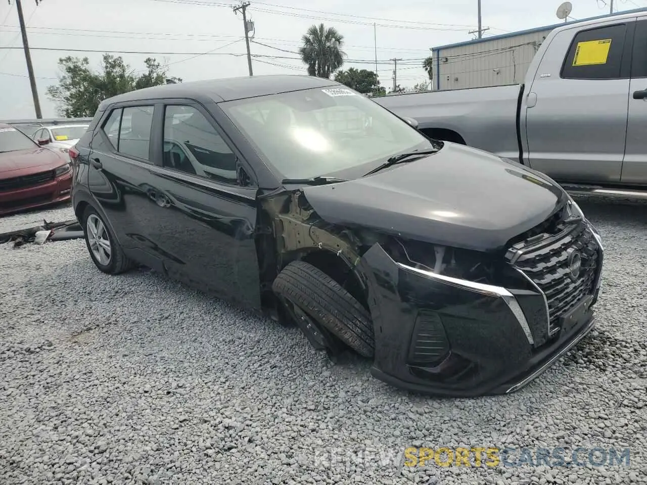 4 Photograph of a damaged car 3N1CP5BV8NL522161 NISSAN KICKS 2022