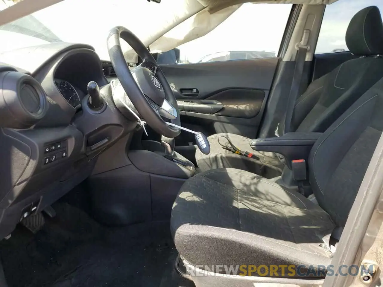 7 Photograph of a damaged car 3N1CP5BV9NL485184 NISSAN KICKS 2022