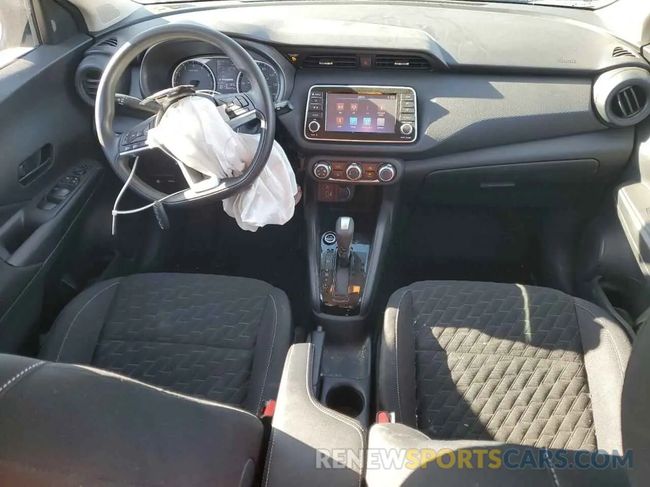 8 Photograph of a damaged car 3N1CP5BV9NL487971 NISSAN KICKS 2022