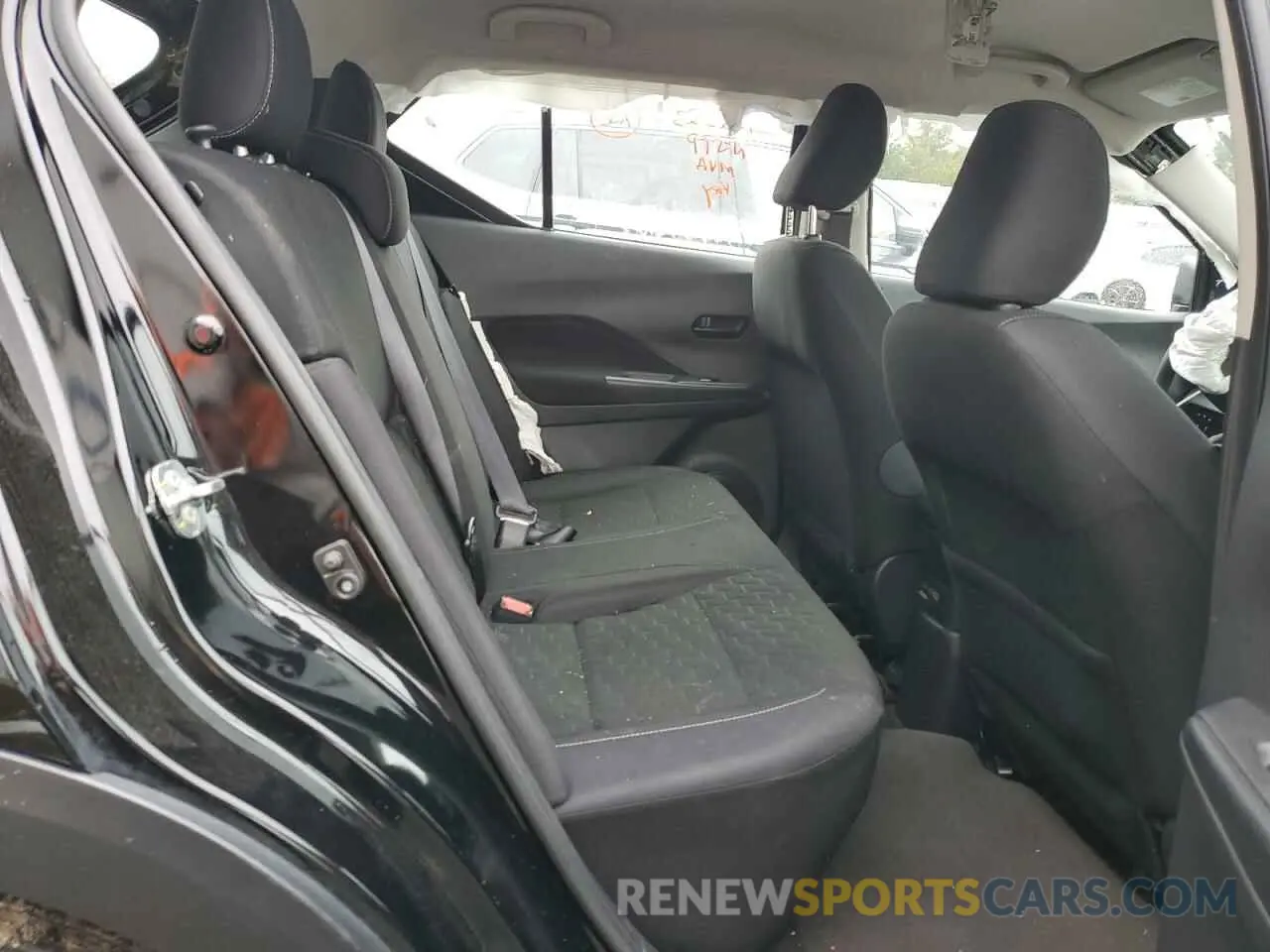 10 Photograph of a damaged car 3N1CP5BV9NL497299 NISSAN KICKS 2022