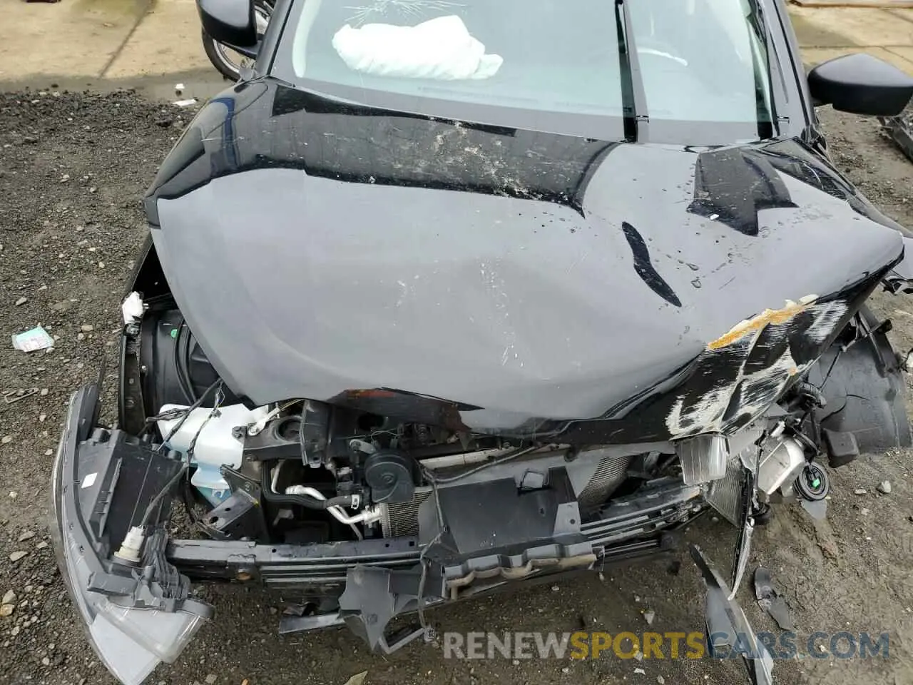 11 Photograph of a damaged car 3N1CP5BV9NL497299 NISSAN KICKS 2022