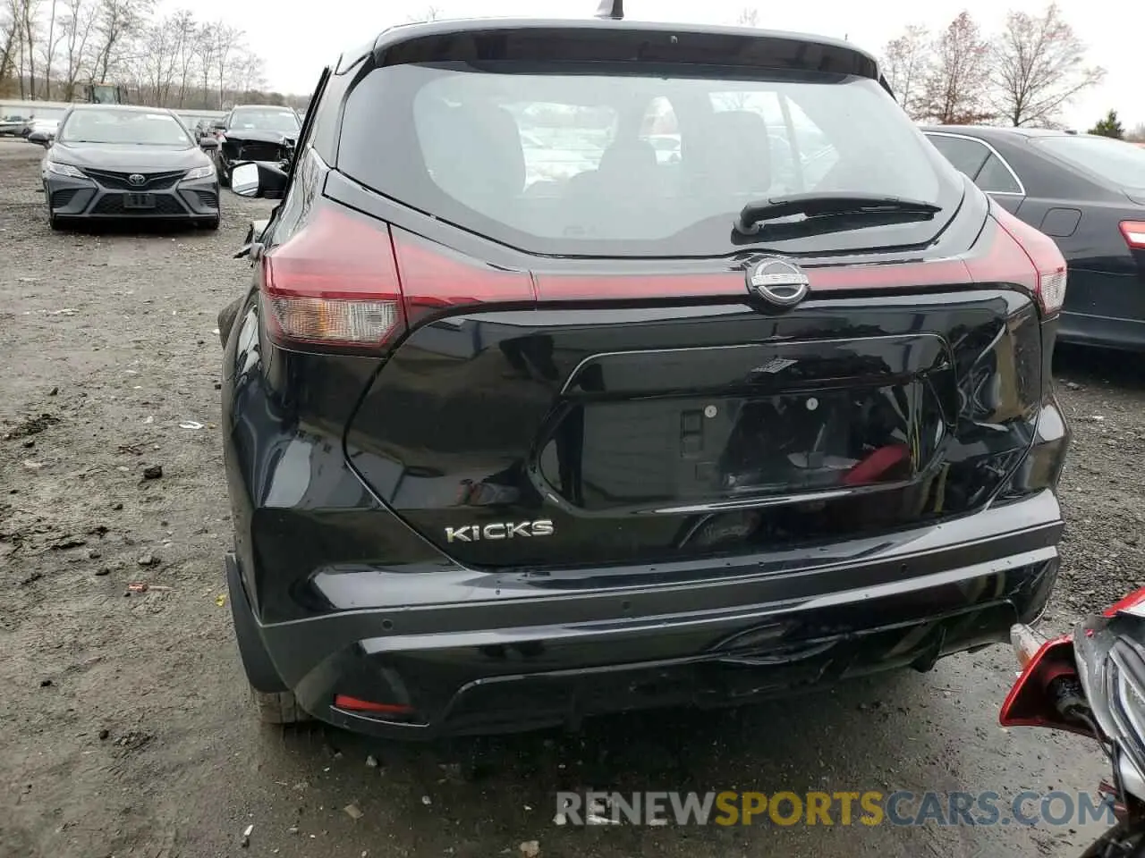 6 Photograph of a damaged car 3N1CP5BV9NL497299 NISSAN KICKS 2022