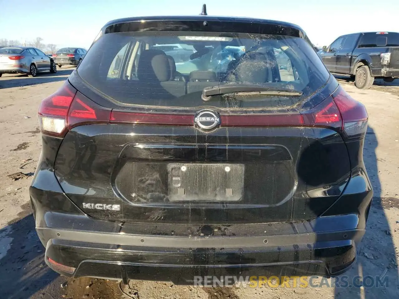 6 Photograph of a damaged car 3N1CP5BV9NL501223 NISSAN KICKS 2022