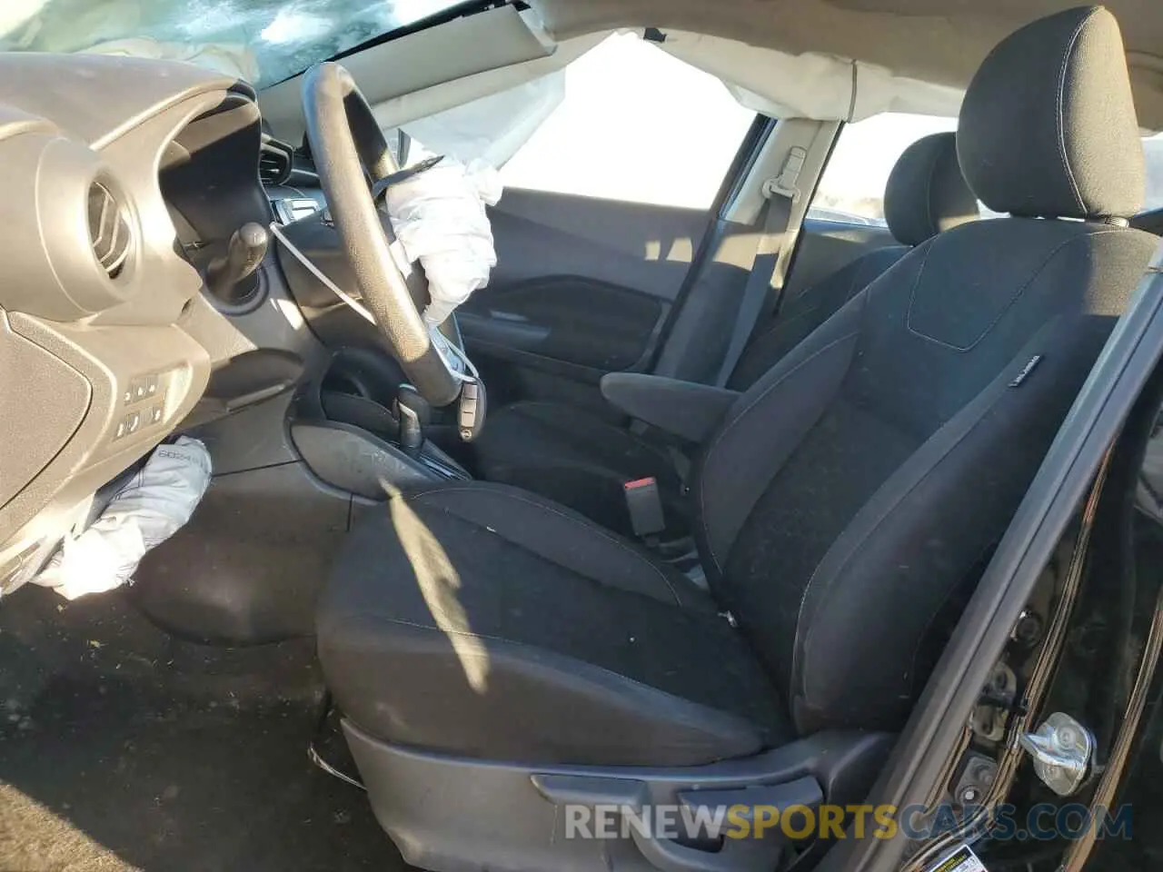 7 Photograph of a damaged car 3N1CP5BV9NL501223 NISSAN KICKS 2022