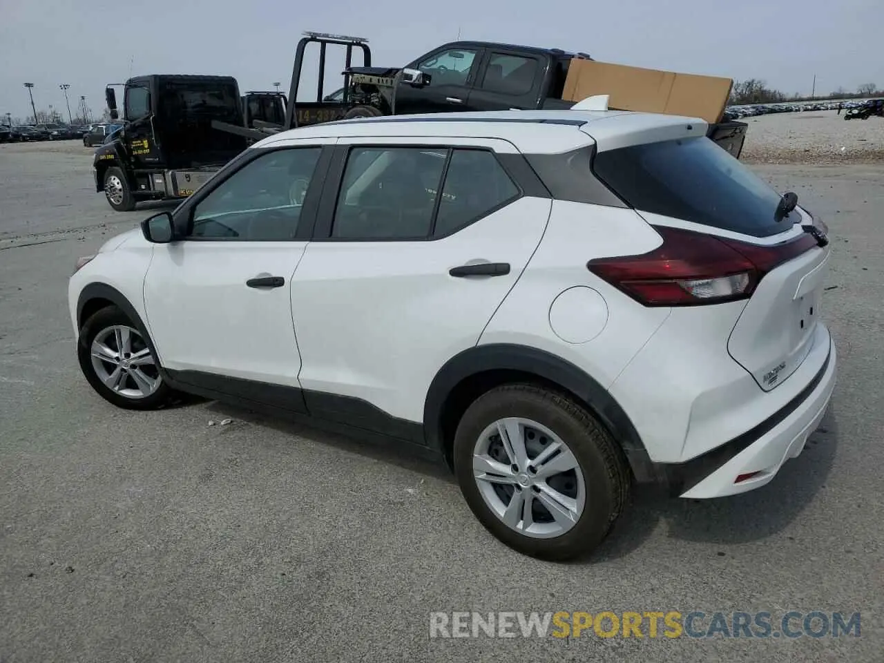 2 Photograph of a damaged car 3N1CP5BV9NL505210 NISSAN KICKS 2022